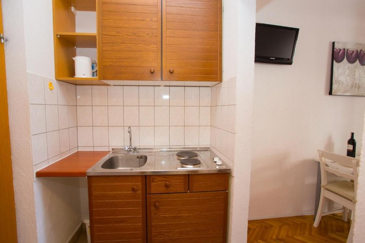 Studio flat with balcony Promajna, Makarska  AS-b