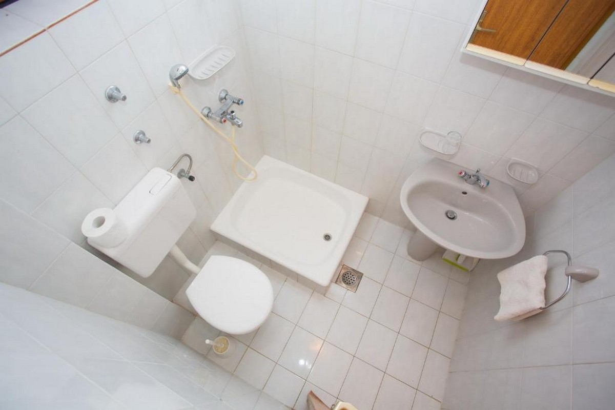 Studio flat with terrace Promajna, Makarska  AS-c