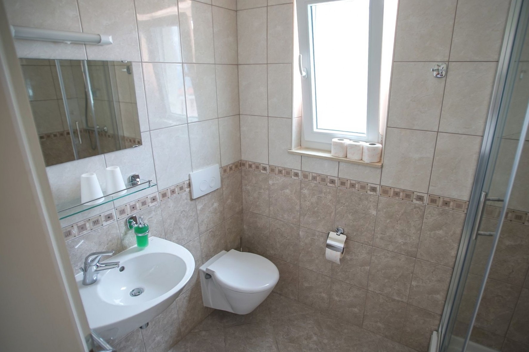 Two bedroom apartment with balcony and sea view Promajna, Makarska  A-a