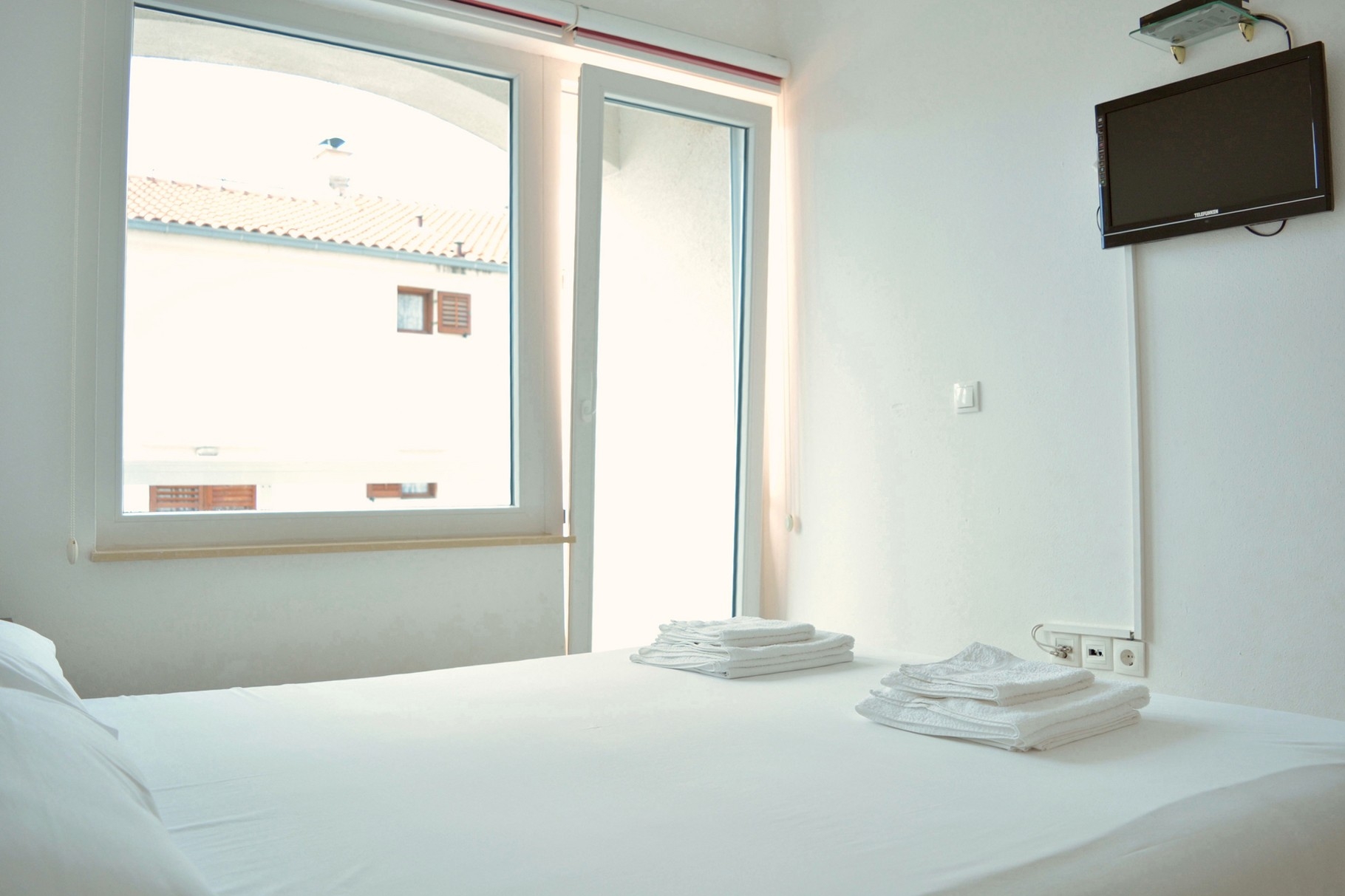 Two bedroom apartment with balcony and sea view Promajna, Makarska  A-a