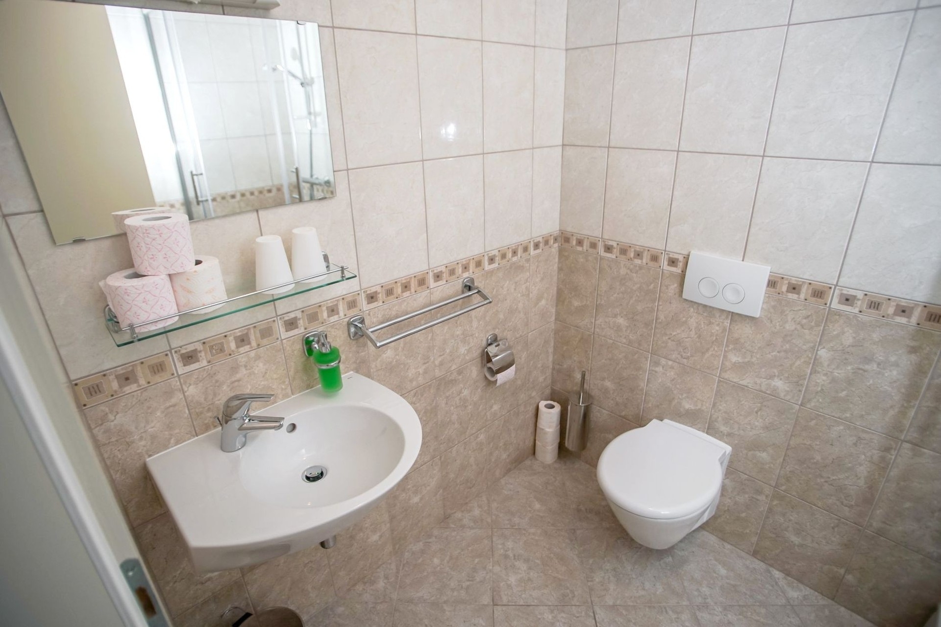 Two bedroom apartment with balcony and sea view Promajna, Makarska  A-b