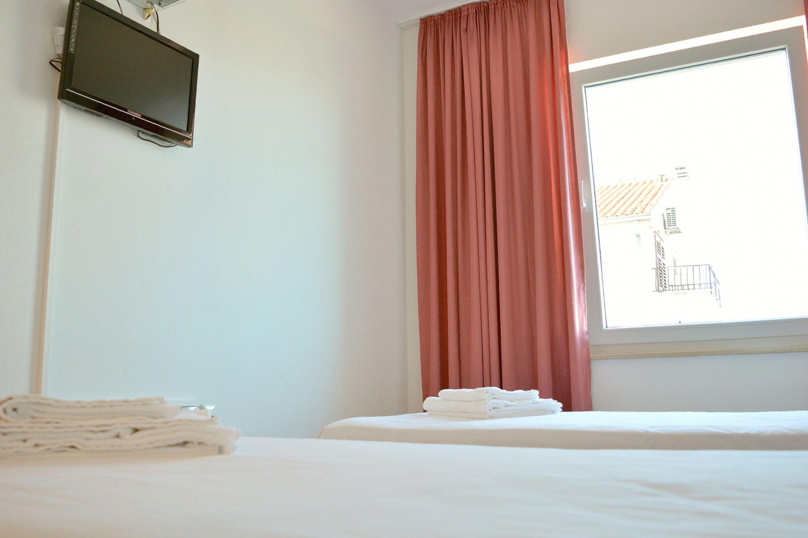 Two bedroom apartment with balcony and sea view Promajna, Makarska  A-b