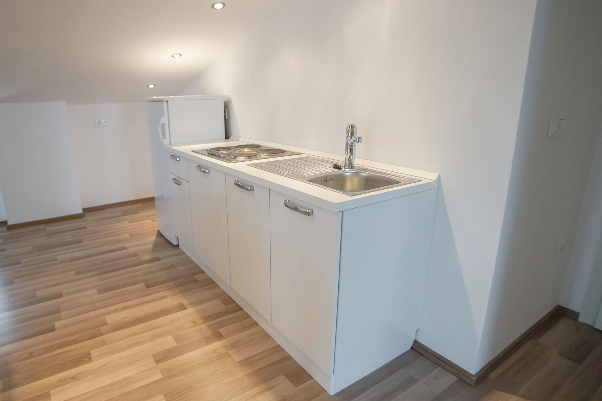Three bedroom apartment with balcony and sea view Promajna, Makarska  A-c