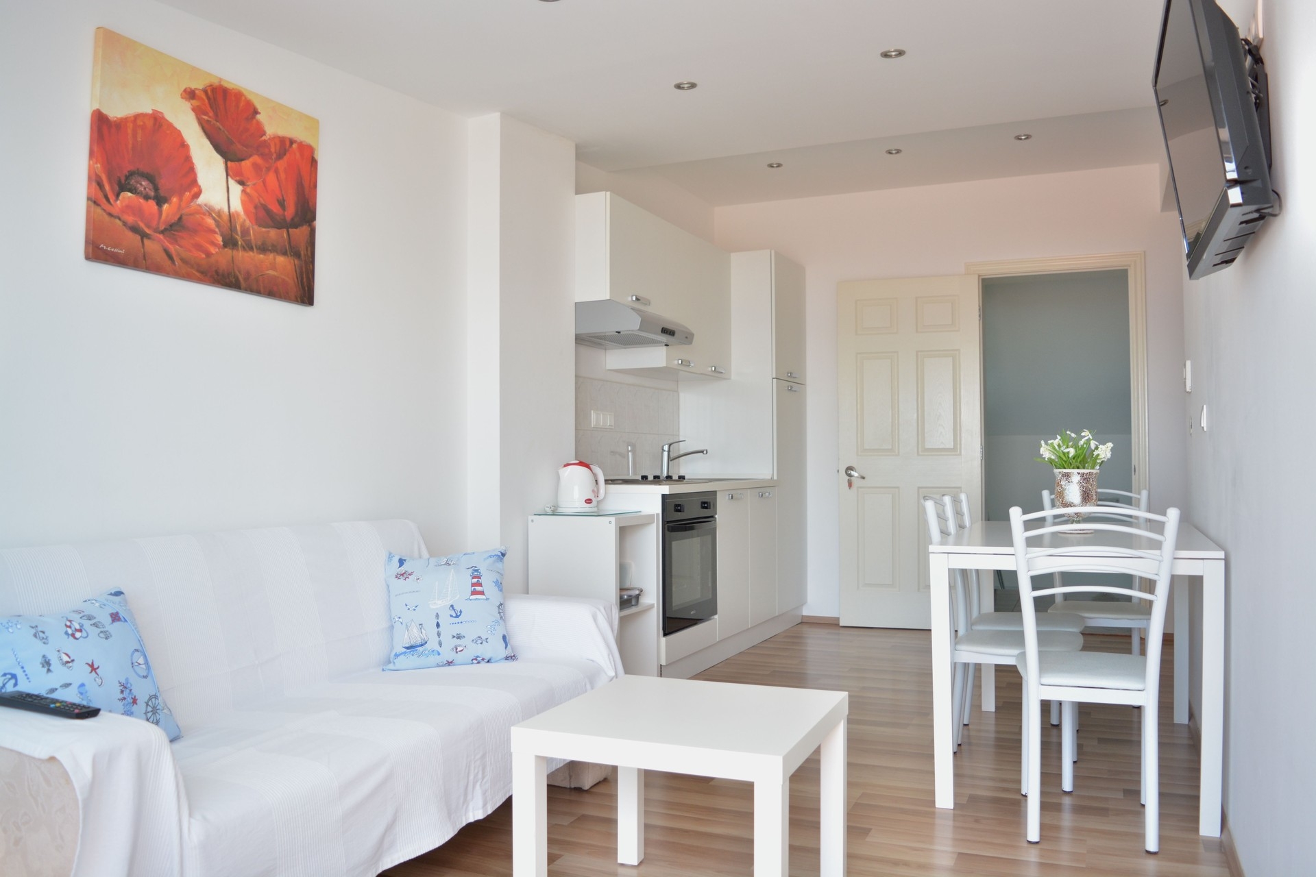 Two bedroom apartment with balcony and sea view Promajna, Makarska  A-d