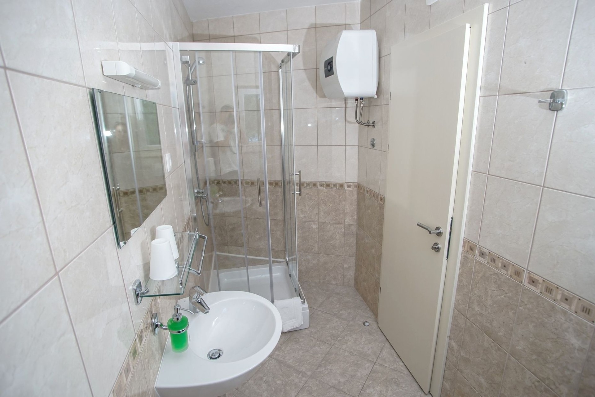 Studio flat with balcony and sea view Promajna, Makarska  AS-b