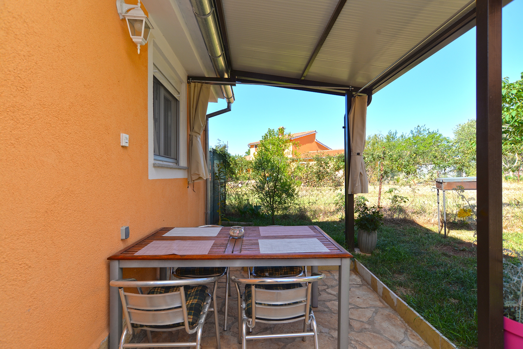 Three bedroom apartment with terrace Fažana  A-a