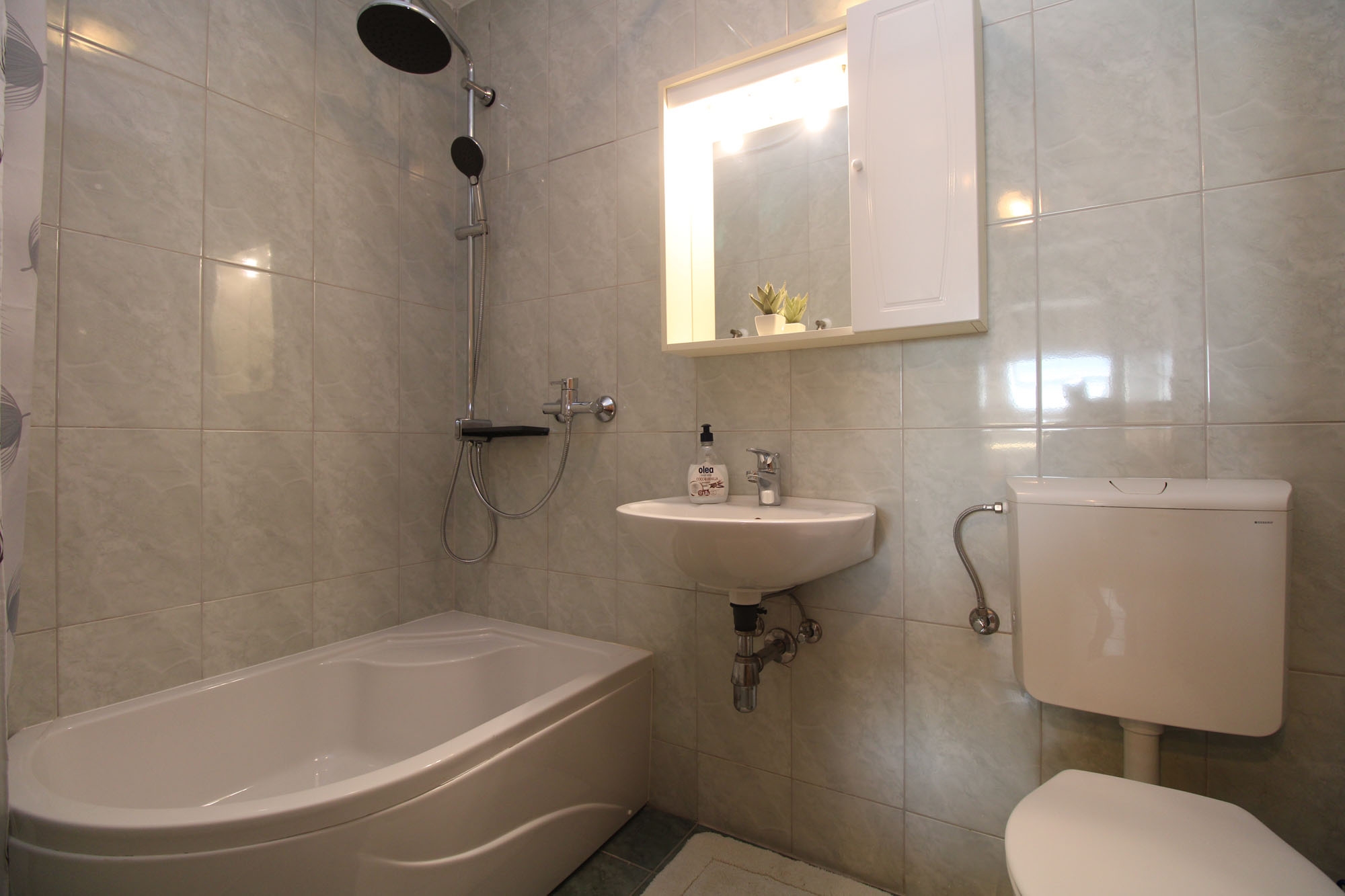 Four bedroom house with terrace Ližnjan, Medulin  K