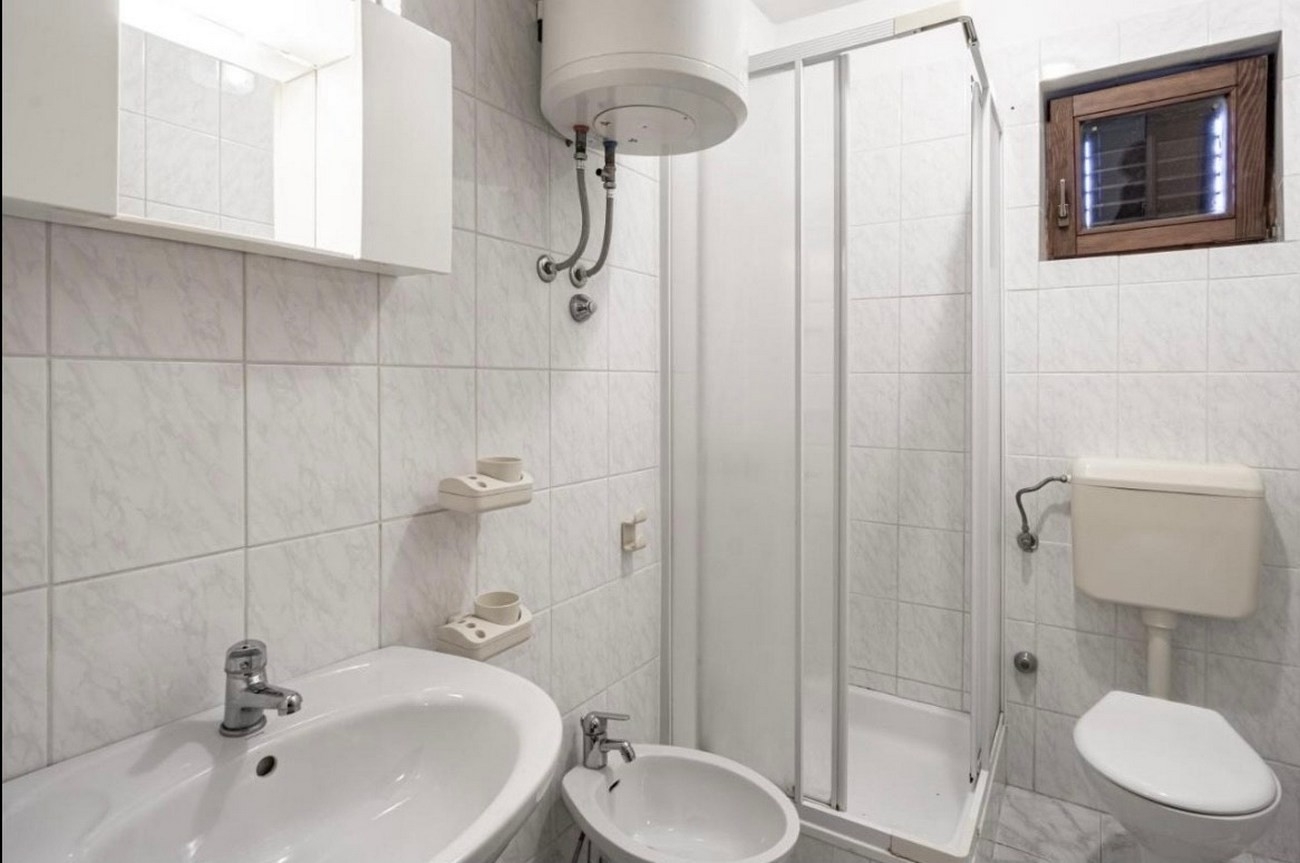 Studio flat with terrace and sea view Metajna, Pag  AS-b