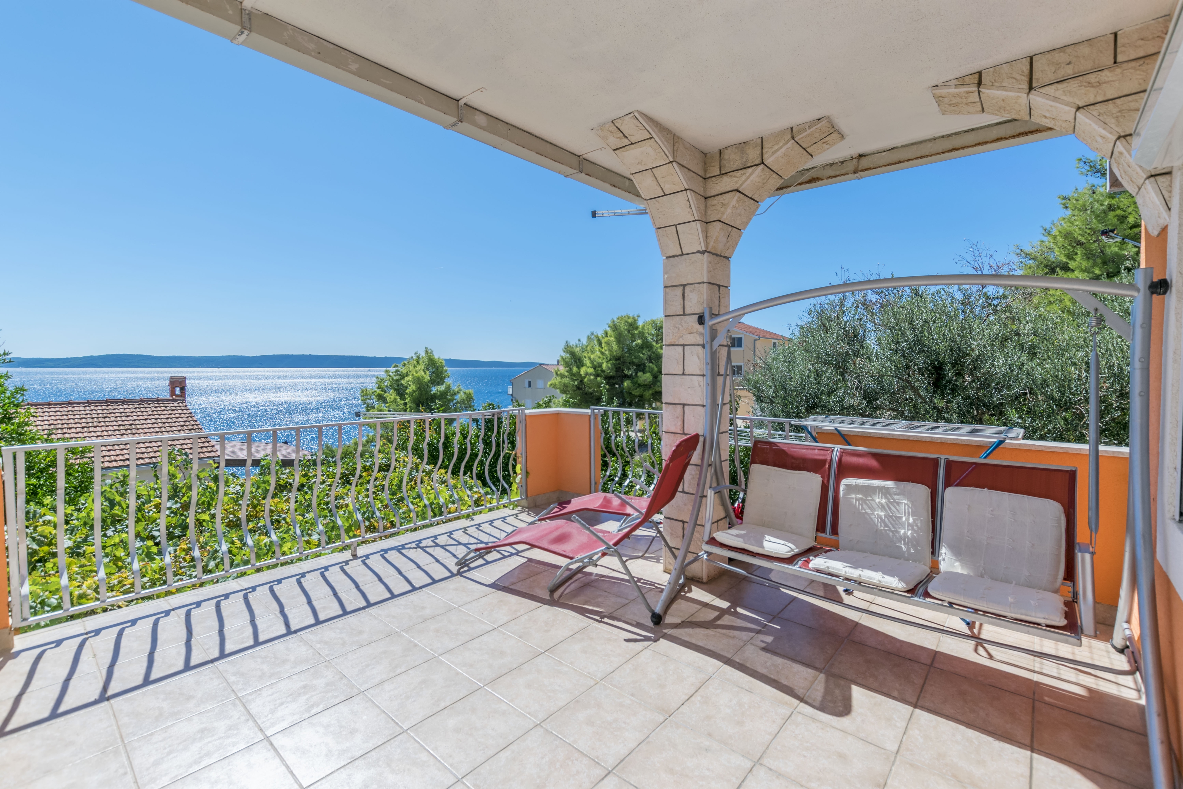 Two bedroom apartment with terrace and sea view Rastići, Čiovo  A-a
