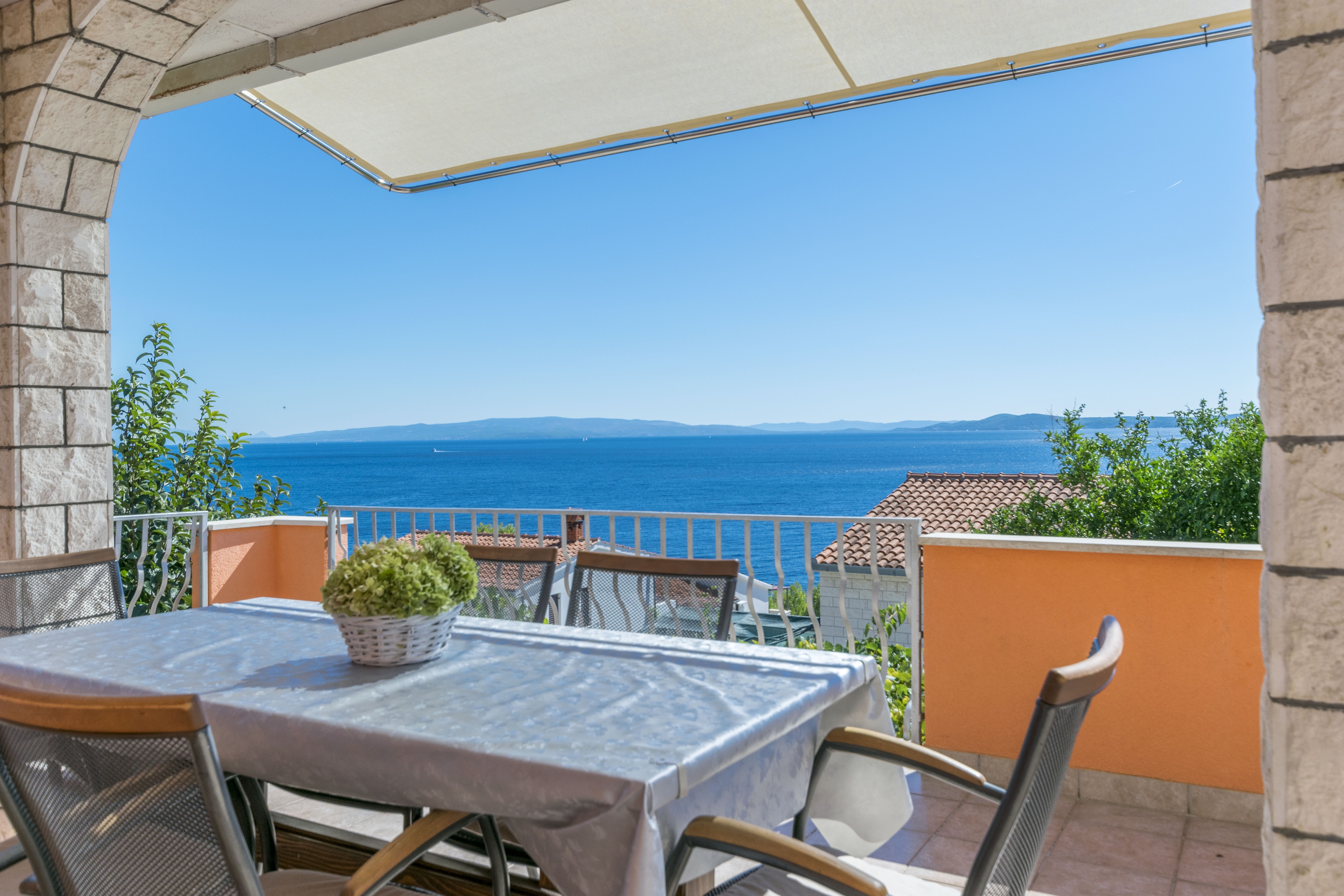 Two bedroom apartment with terrace and sea view Rastići, Čiovo  A-a