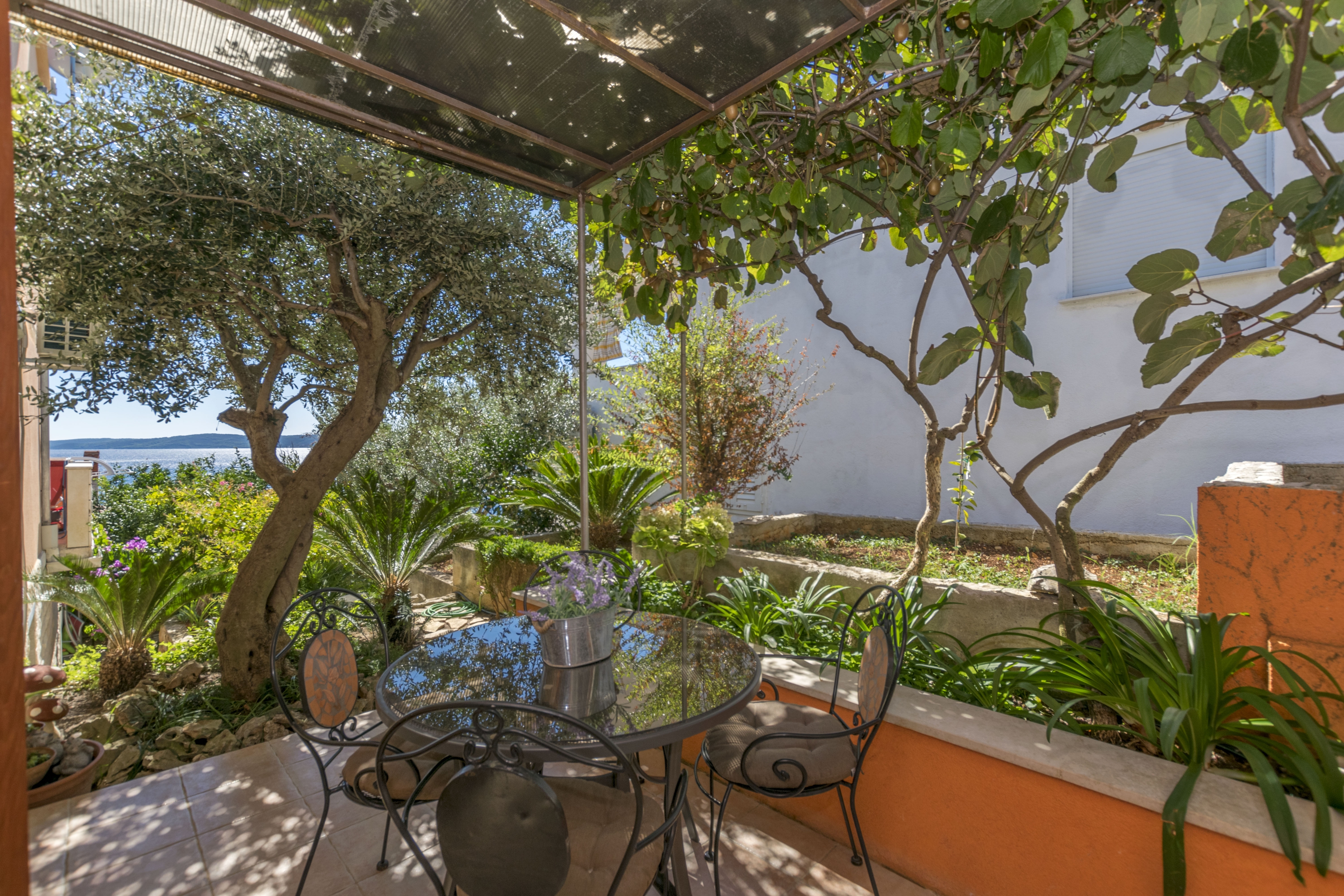 One bedroom apartment with terrace and sea view Rastići, Čiovo (A-2080-b) One bedroom apartment with terrace and sea view Rastići, Čiovo (A-2080-b)