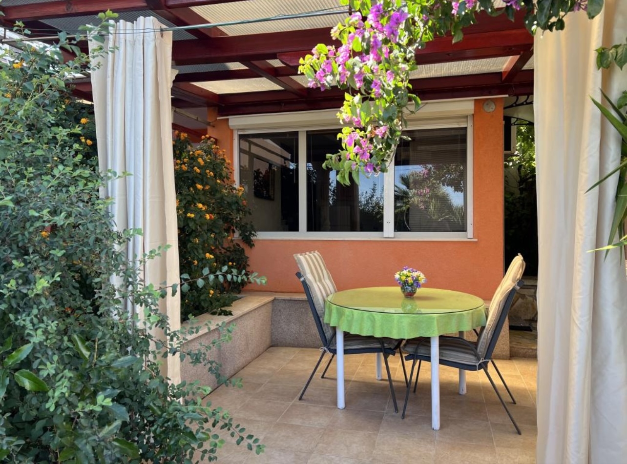 Studio flat with terrace and sea view Rastići, Čiovo (AS-2080-a)