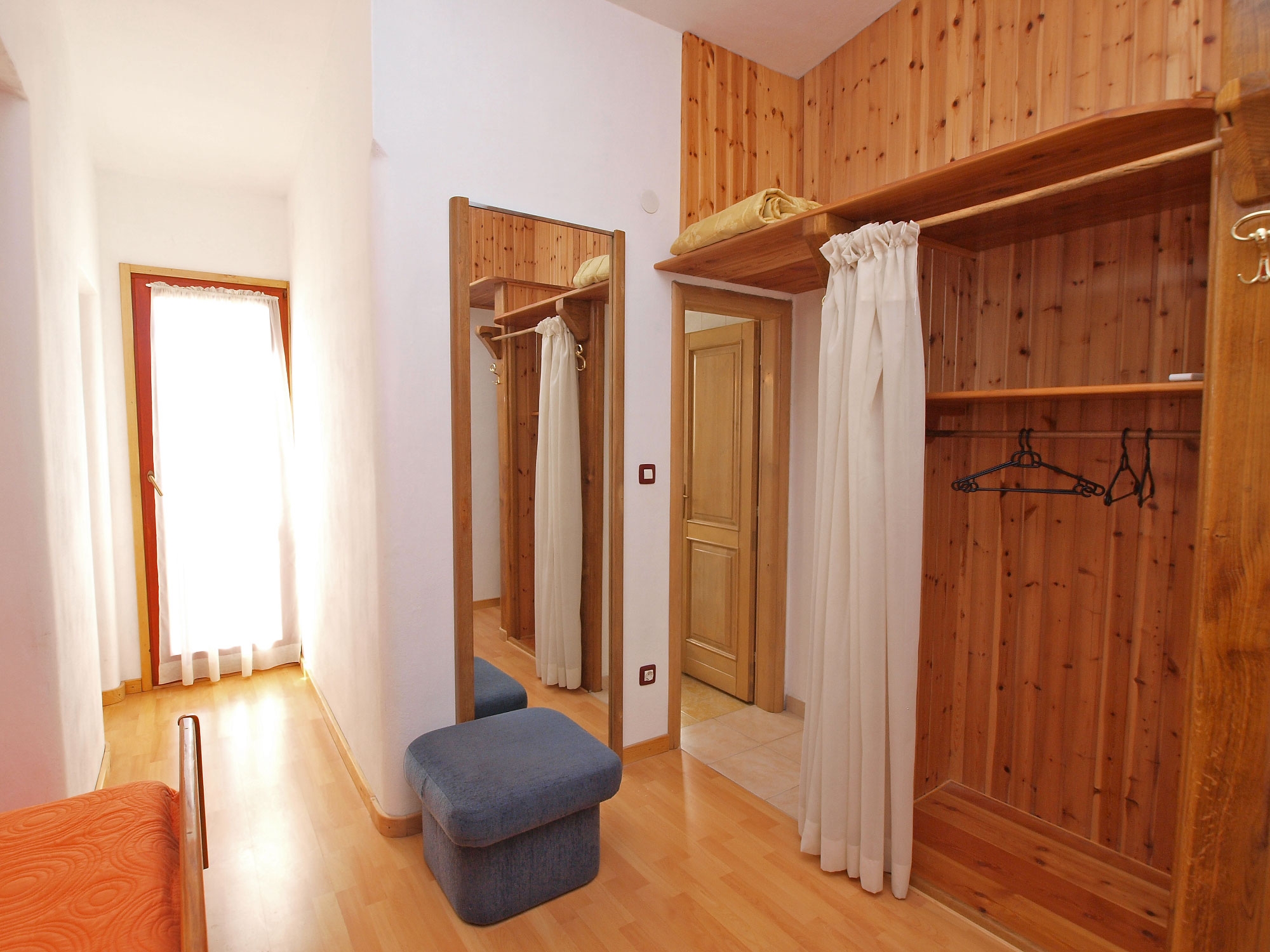 Two bedroom apartment with terrace and sea view Pješčana Uvala, Pula  A-b