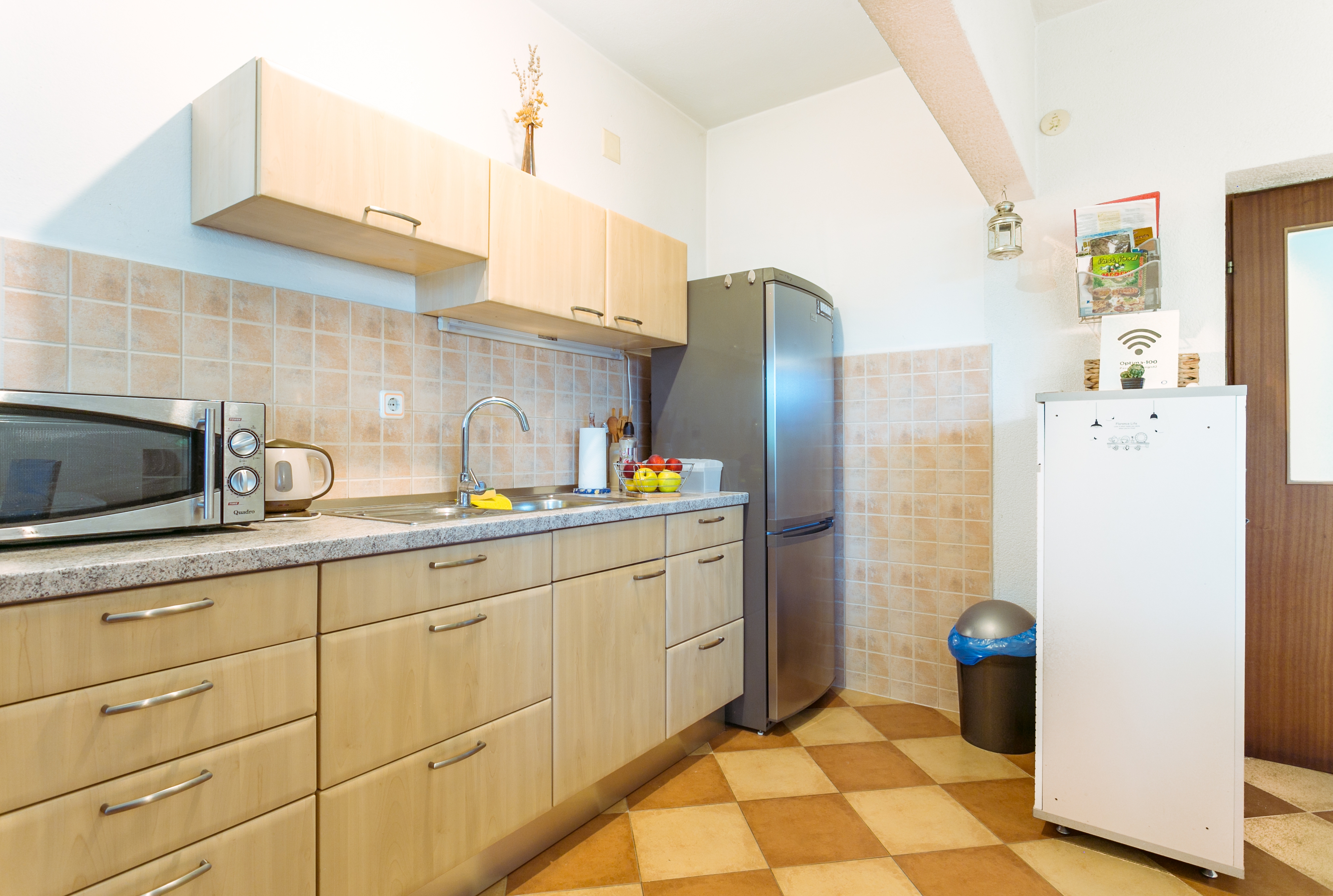 One bedroom apartment with terrace Kaštel Štafilić, Kaštela  A-a