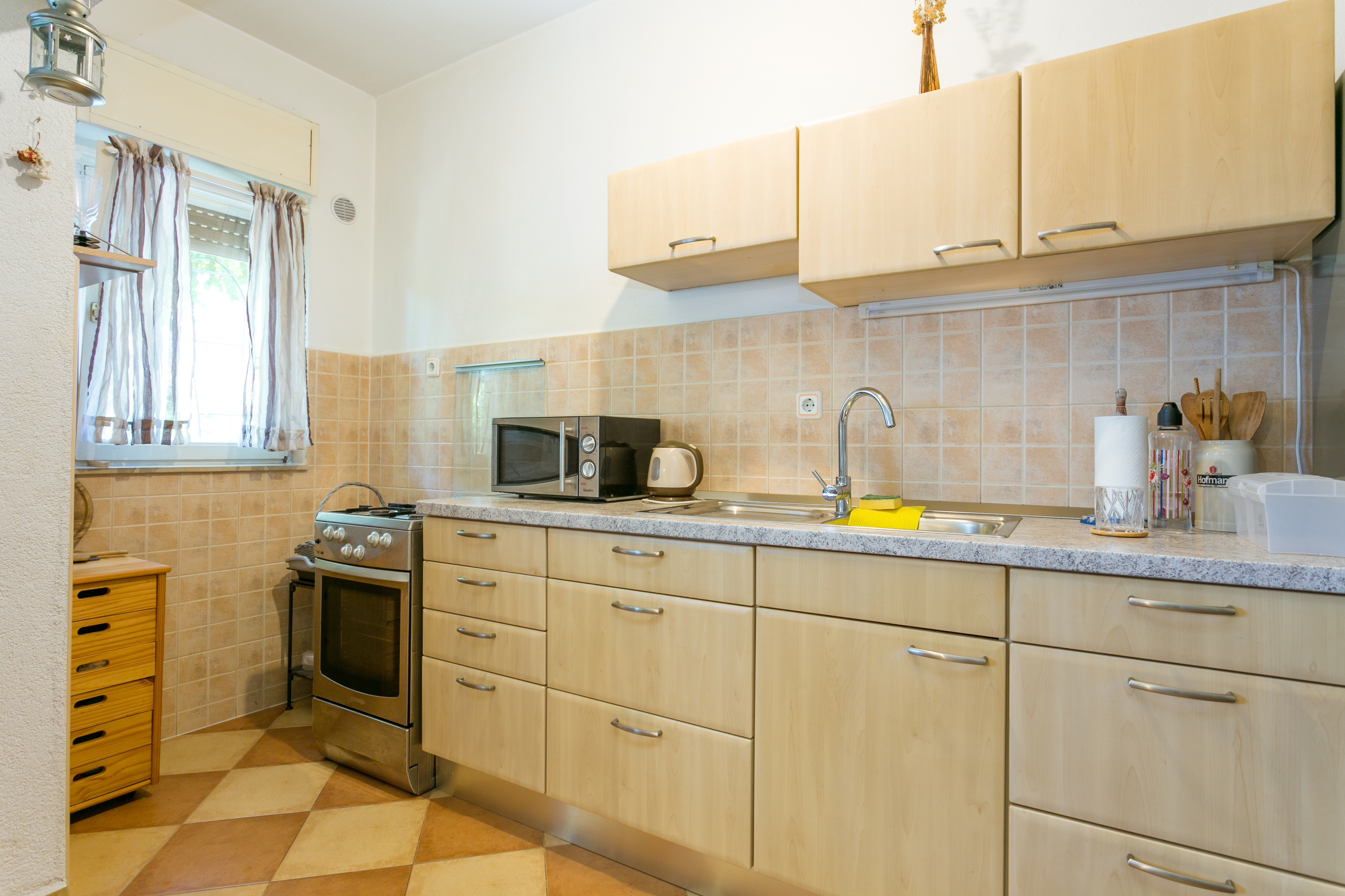One bedroom apartment with terrace Kaštel Štafilić, Kaštela  A-a