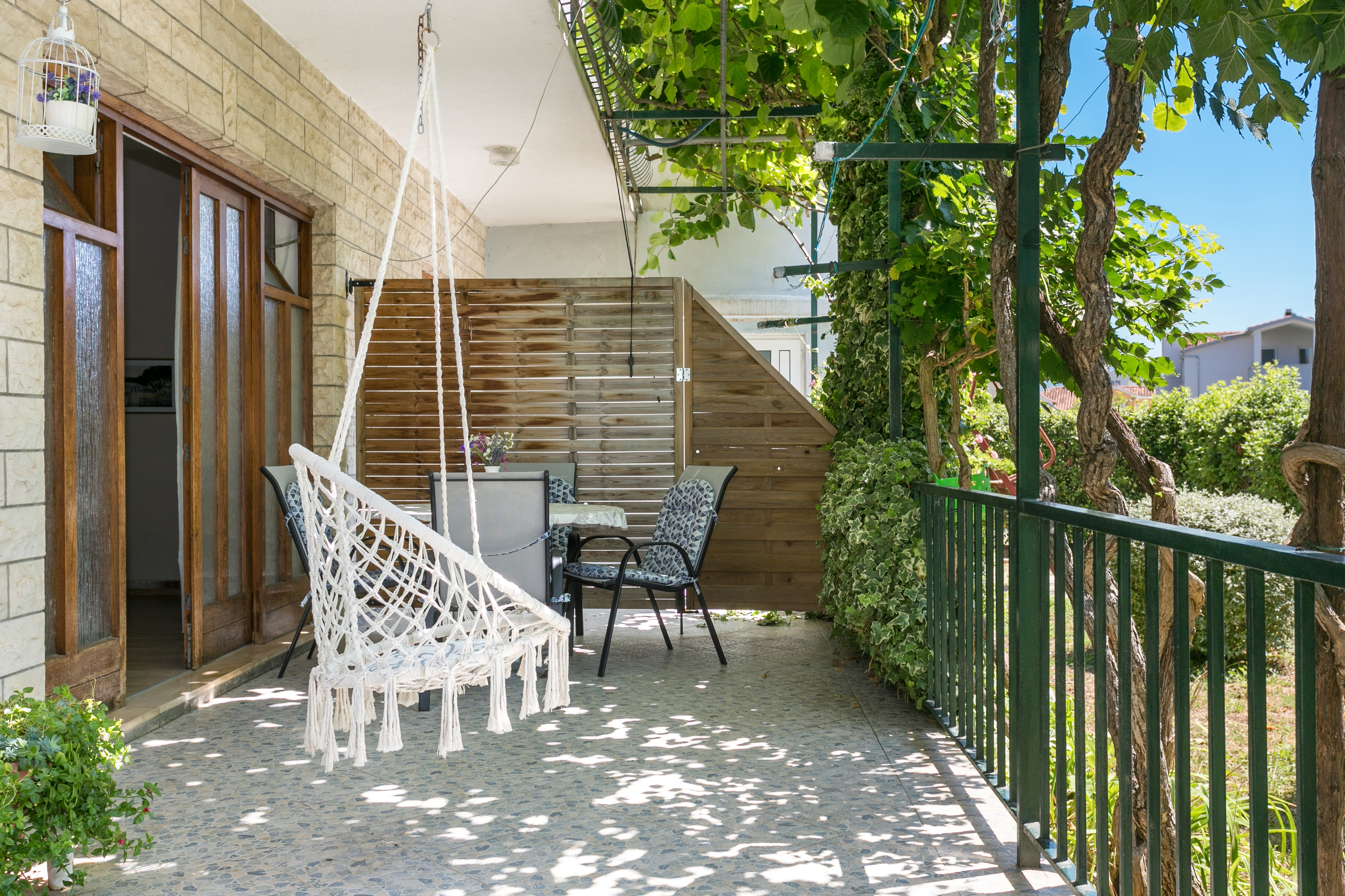 One bedroom apartment with terrace Kaštel Štafilić, Kaštela  A-a