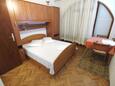 Ložnice Rab, Ložnice v ubytování typu apartment, s klimatizací a WiFi.