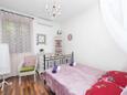 Bedroom 2 Murter, Bedroom 2 in the apartment, air condition available, (pet friendly) and WiFi.