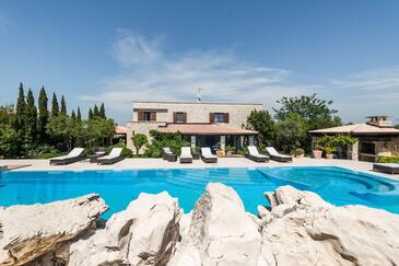 Murter, Murter, Property 20819 - Apartments with pebble beach.