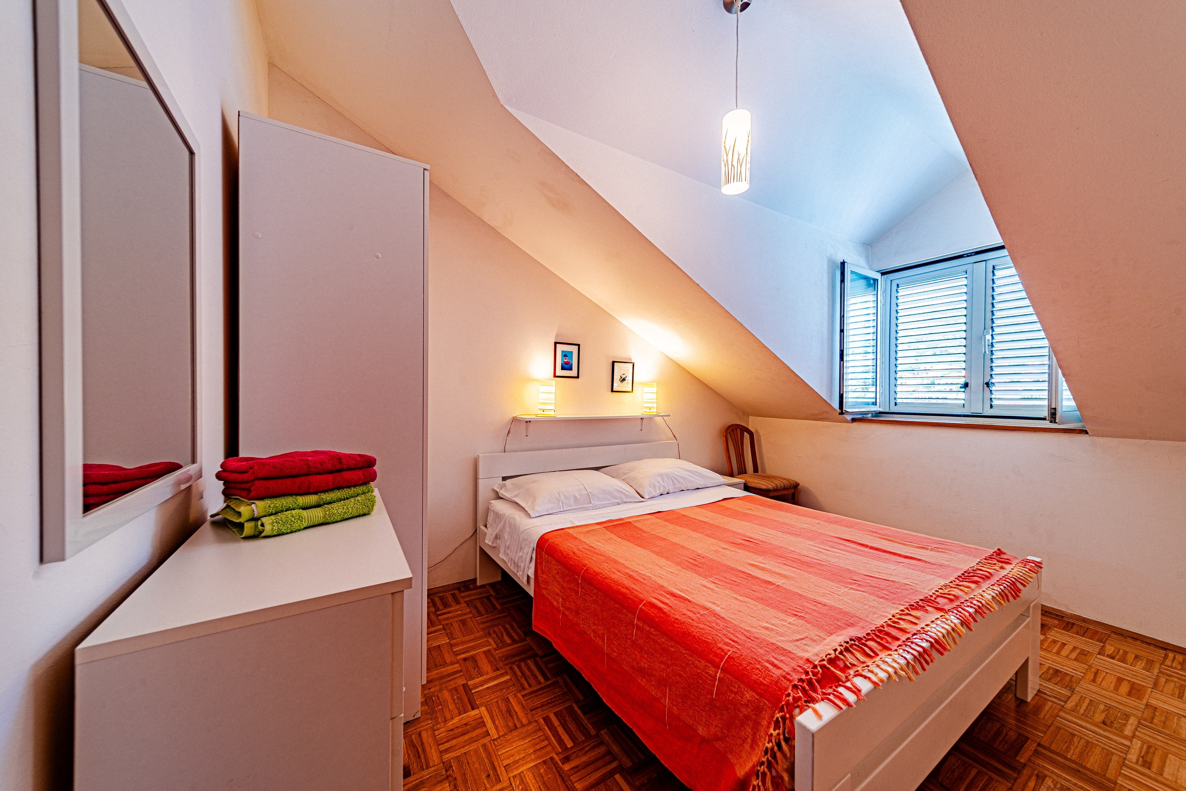 Two bedroom apartment near beach Brna, Korčula  A-a