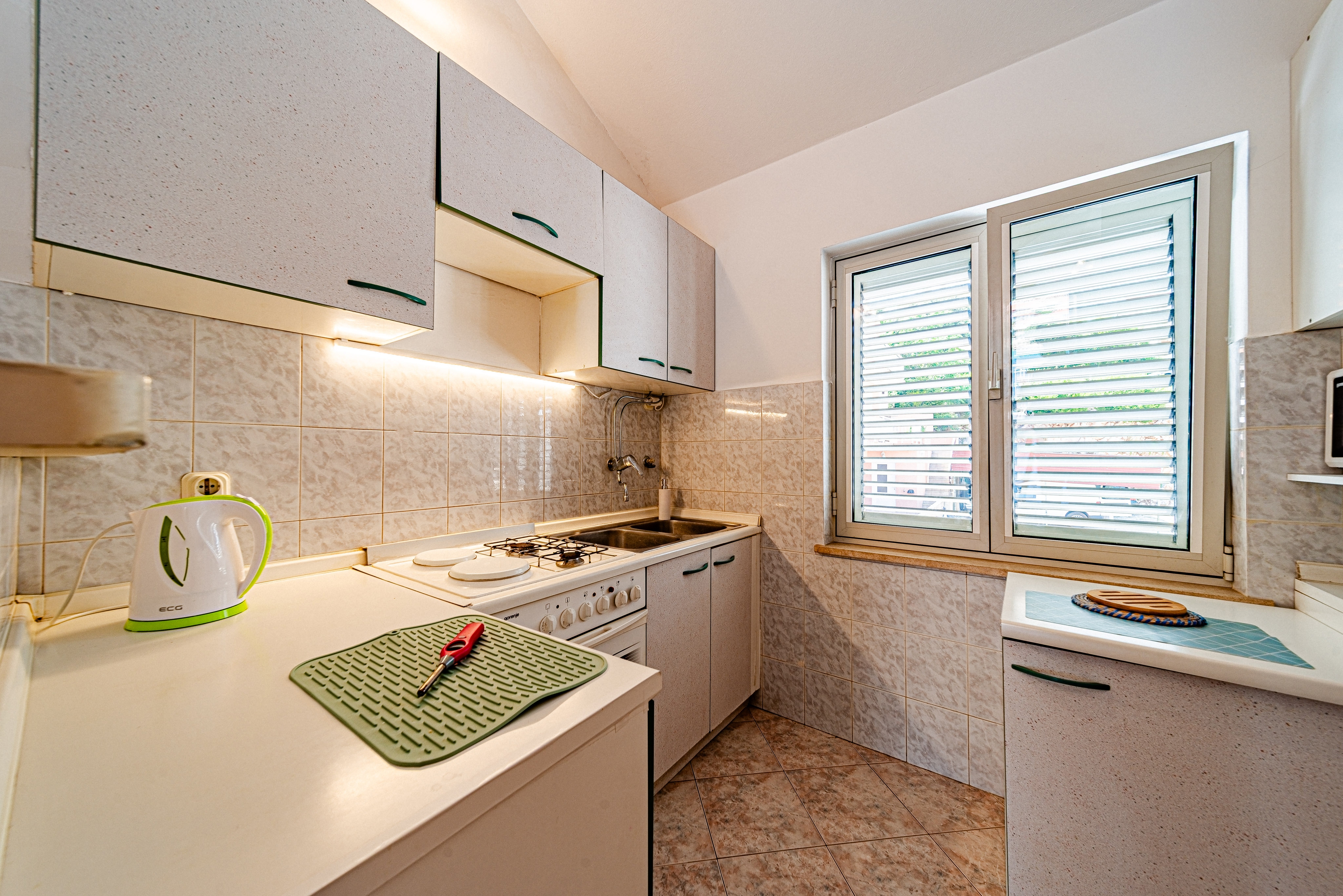 Two bedroom apartment near beach Brna, Korčula  A-a