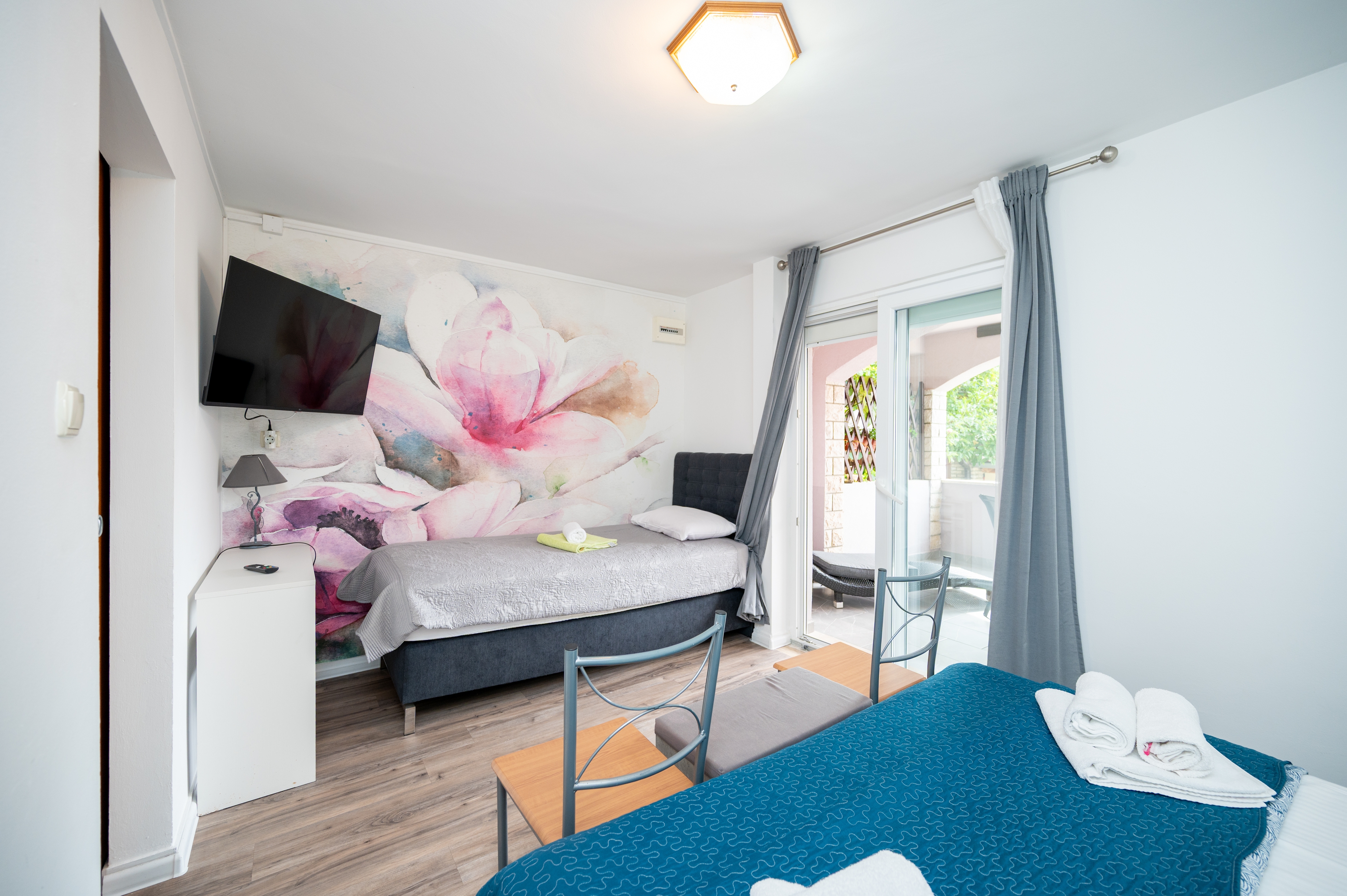 Top Rab Lopar Top Rab Lopar