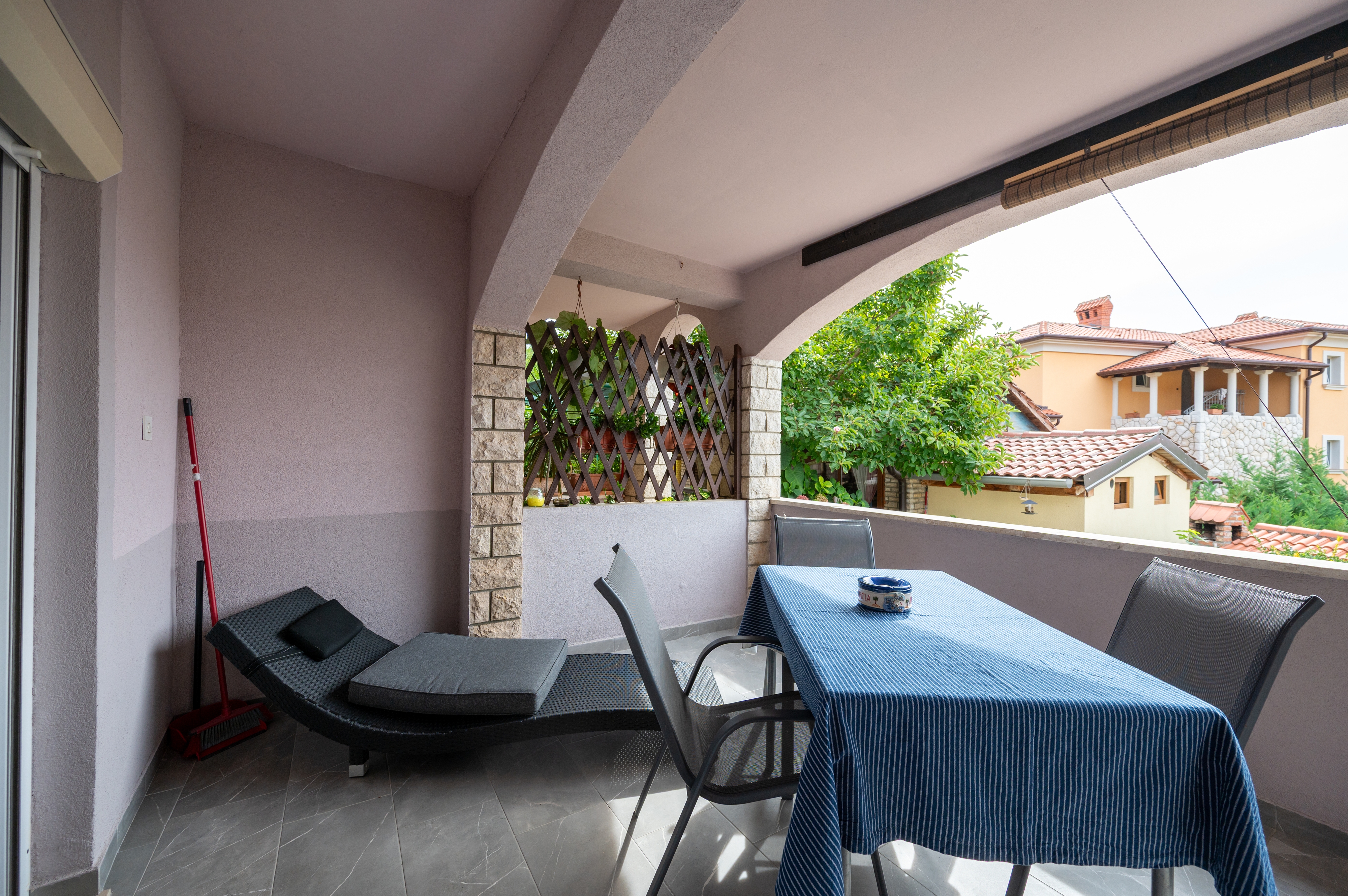 One bedroom apartment with terrace Lopar, Rab  A-a