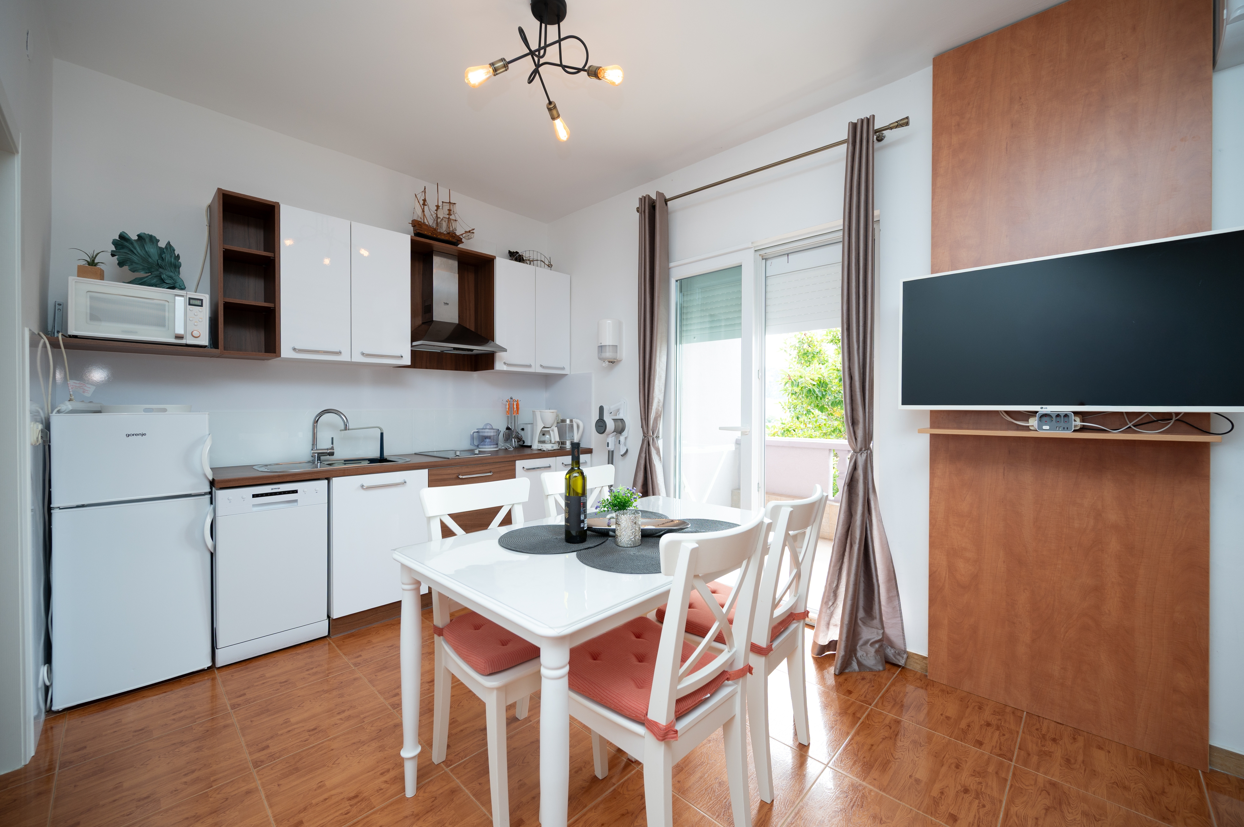 Top Rab Lopar Top Rab Lopar