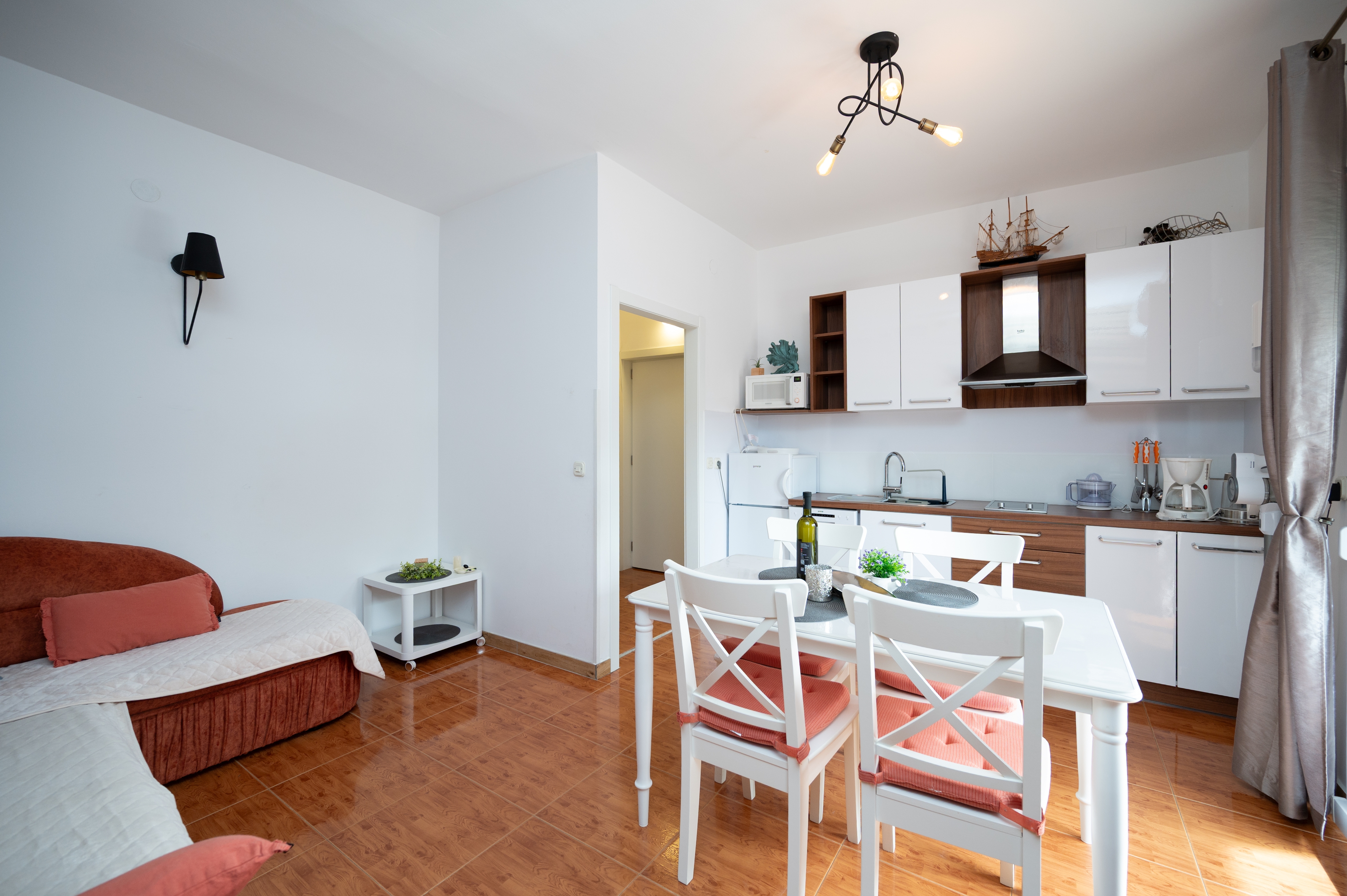 Top Rab Lopar Top Rab Lopar