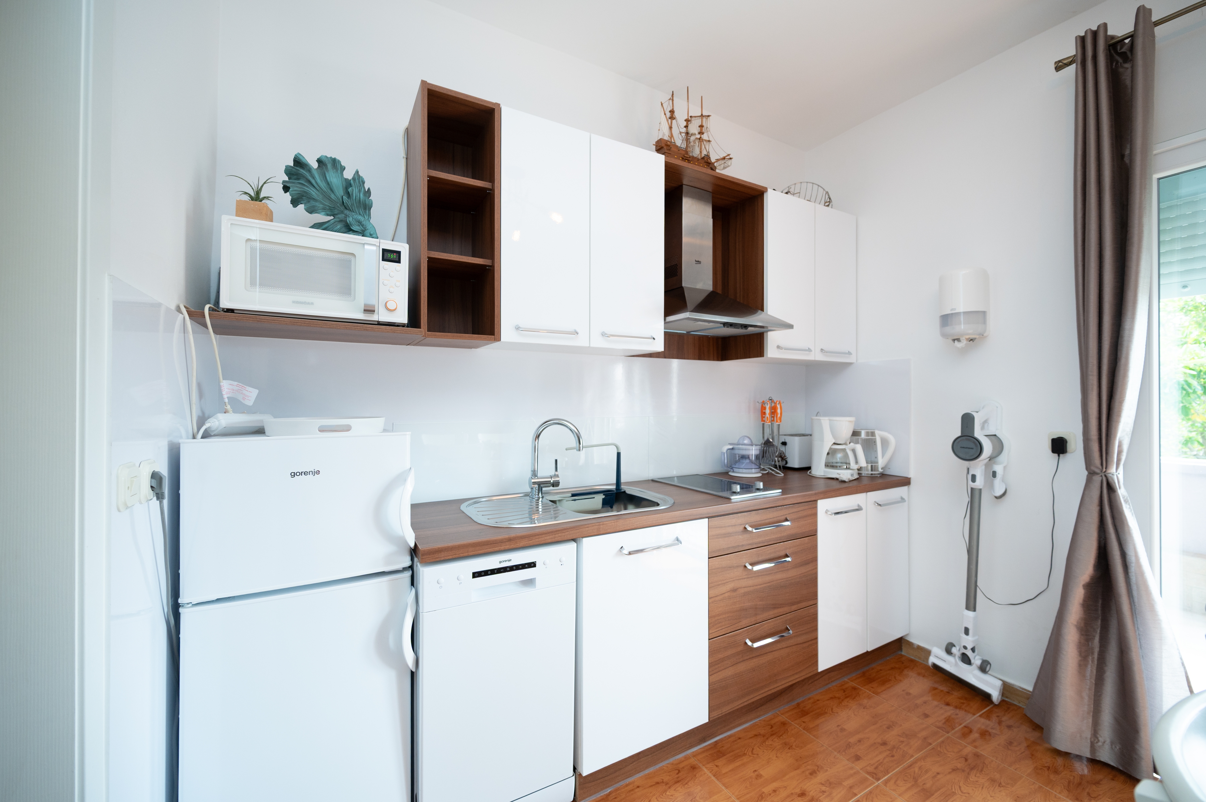 Top Rab Lopar Top Rab Lopar