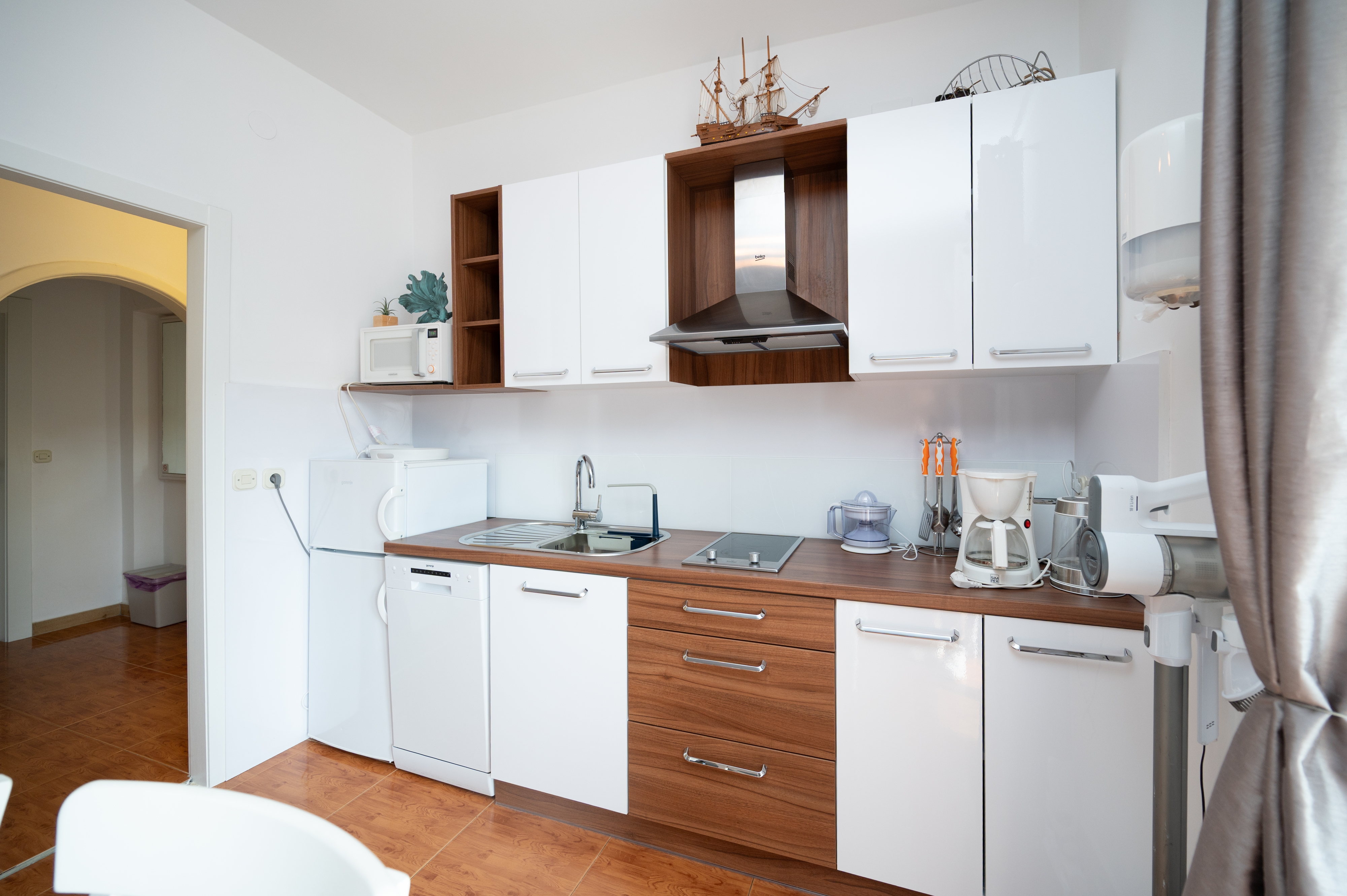 Top Rab Lopar Top Rab Lopar