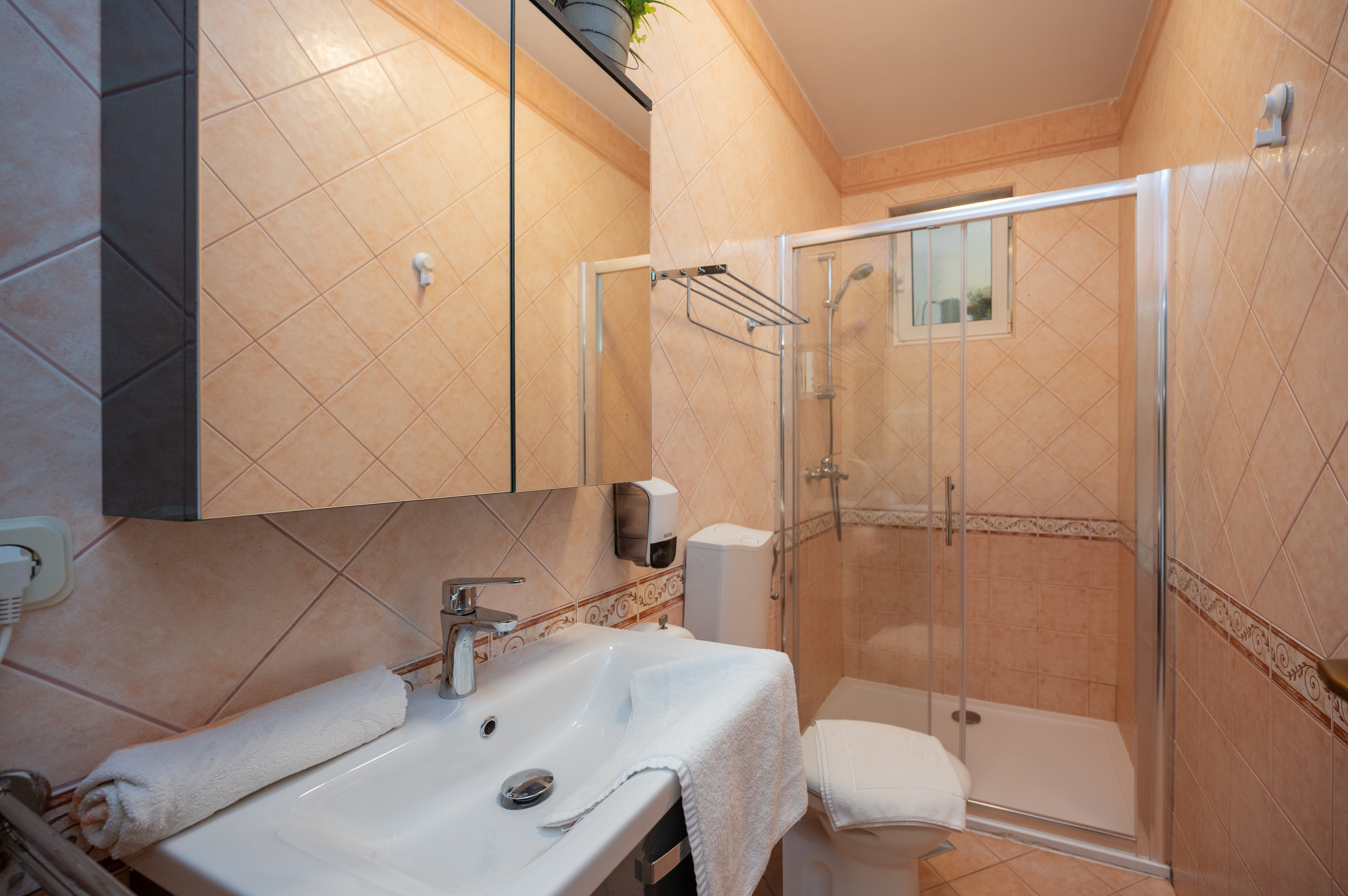 Two bedroom apartment with balcony Lopar, Rab  A-e