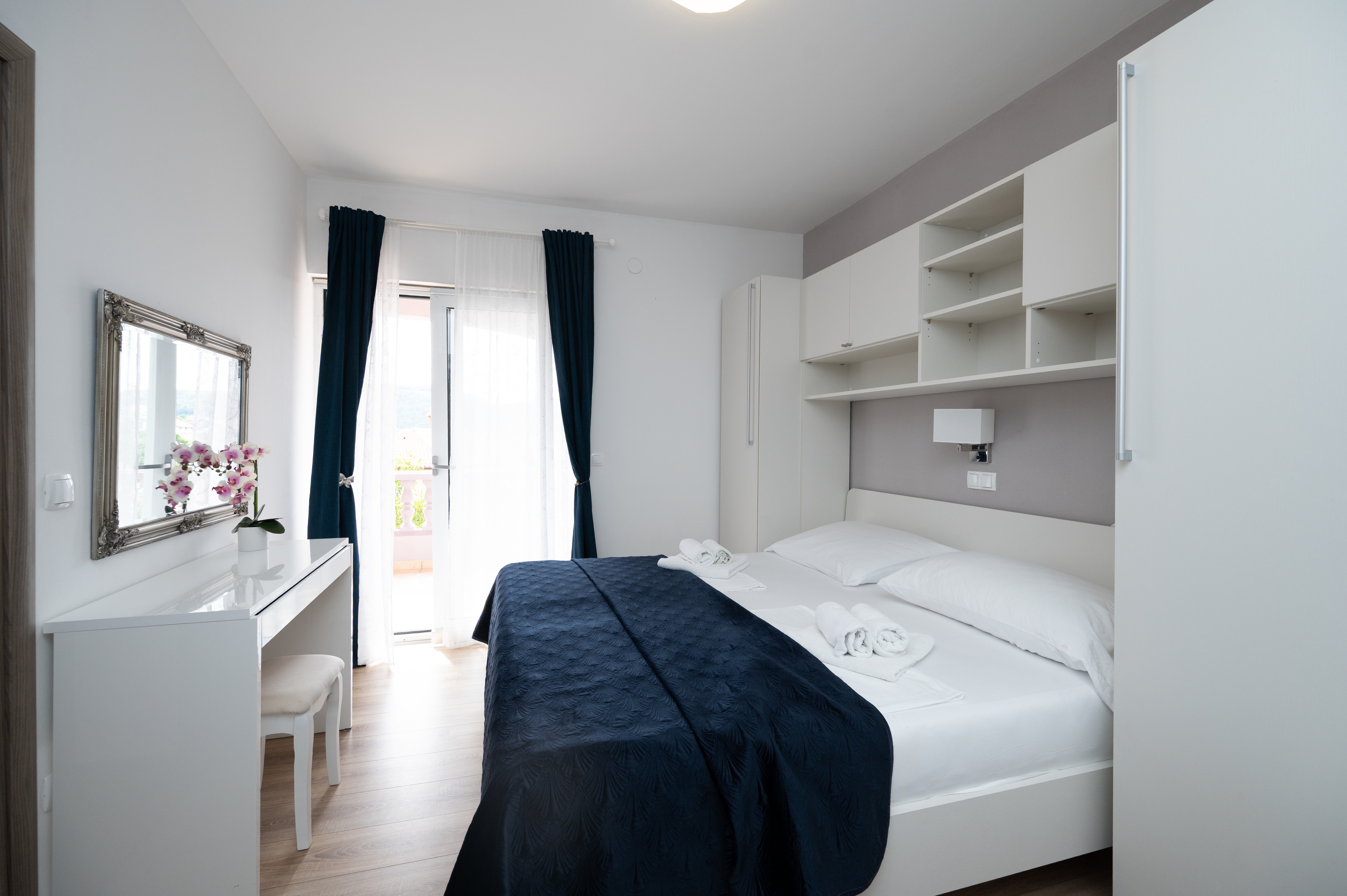 Two bedroom apartment with balcony Lopar, Rab  A-e