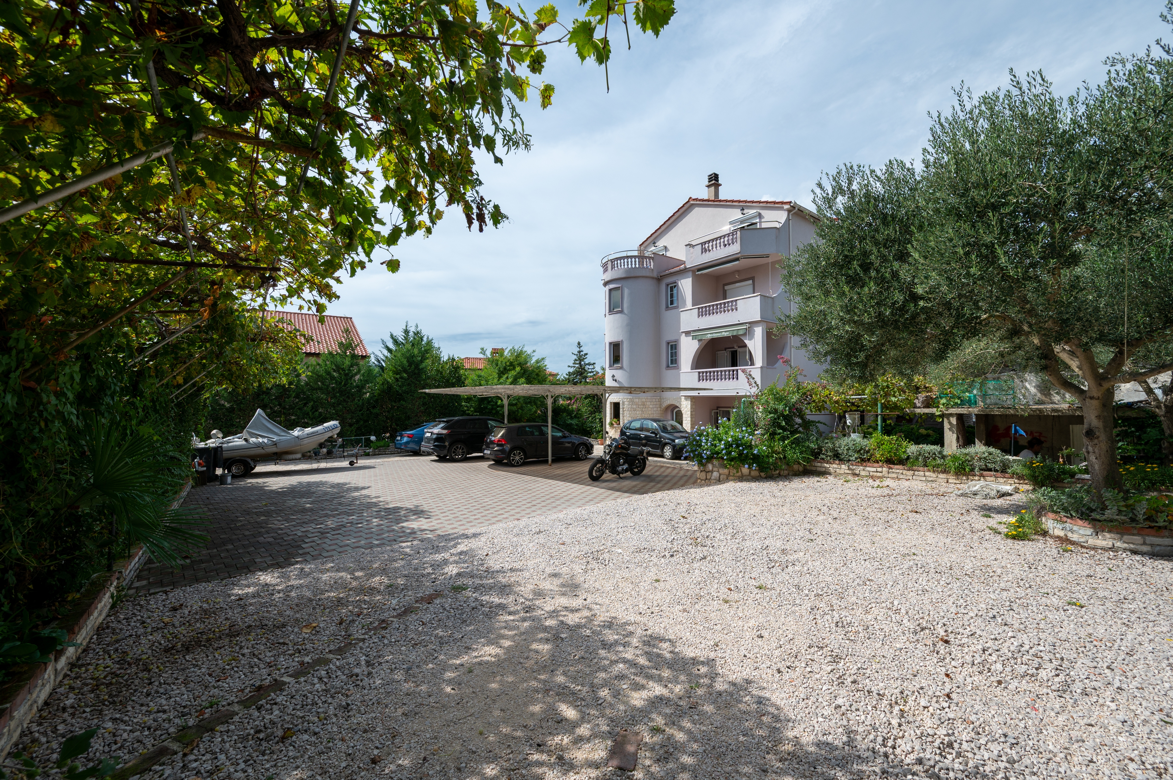 Two bedroom apartment with balcony Lopar (Rab) (A-20830-e) Two bedroom apartment with balcony Lopar (Rab) (A-20830-e)