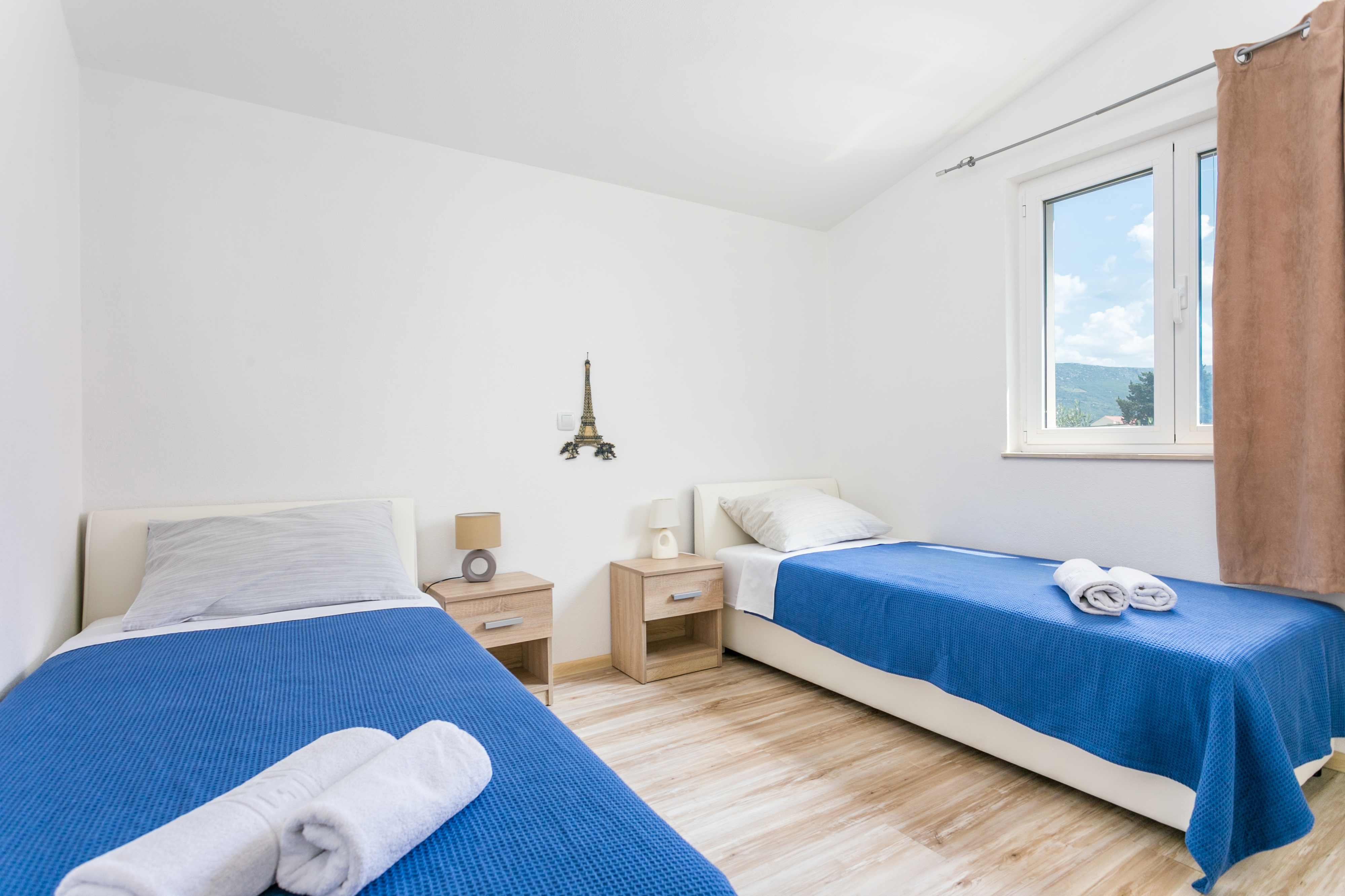 Three bedroom apartment with terrace and sea view Kaštel Štafilić, Kaštela  A-a