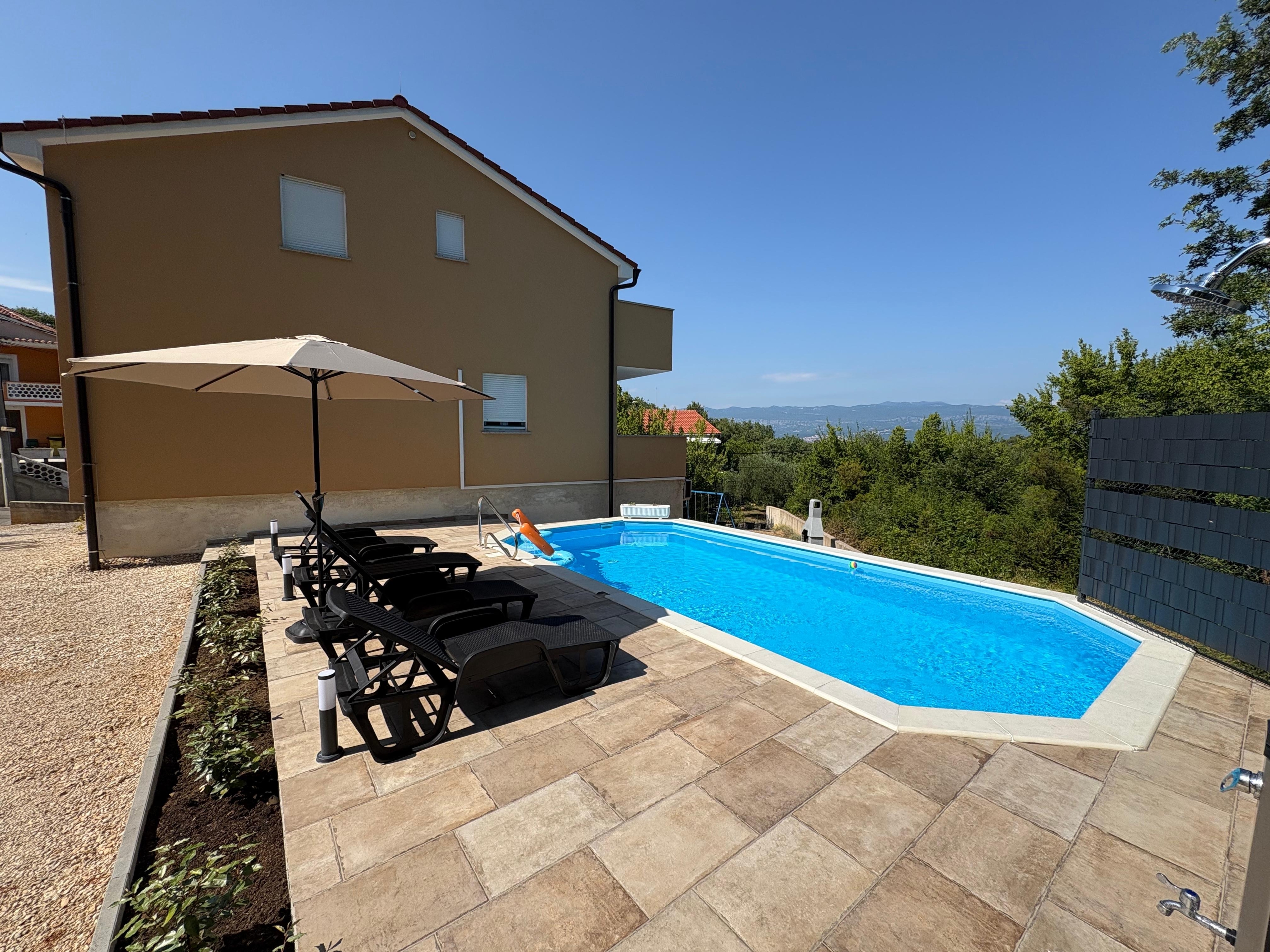 Two bedroom house with terrace and sea view Risika, Krk  K