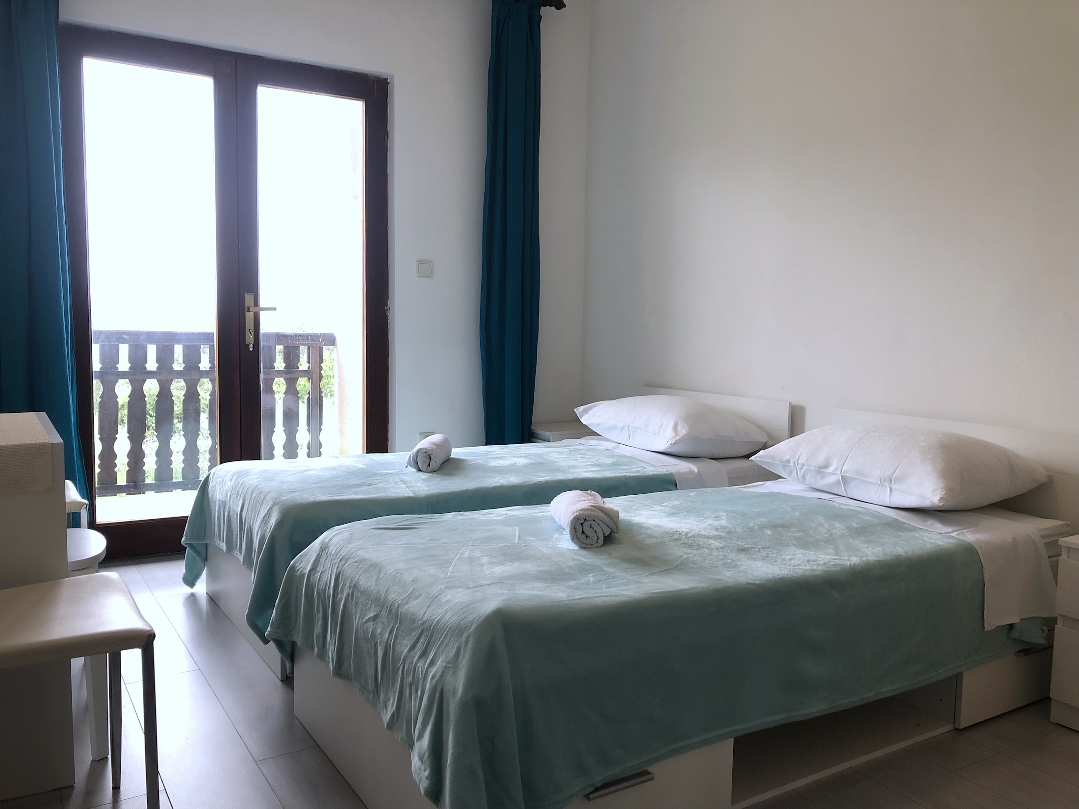 Four-bedroom apartment with terrace and sea view Mrljane, Pašman (A-20850-d) Four-bedroom apartment with terrace and sea view Mrljane, Pašman (A-20850-d)
