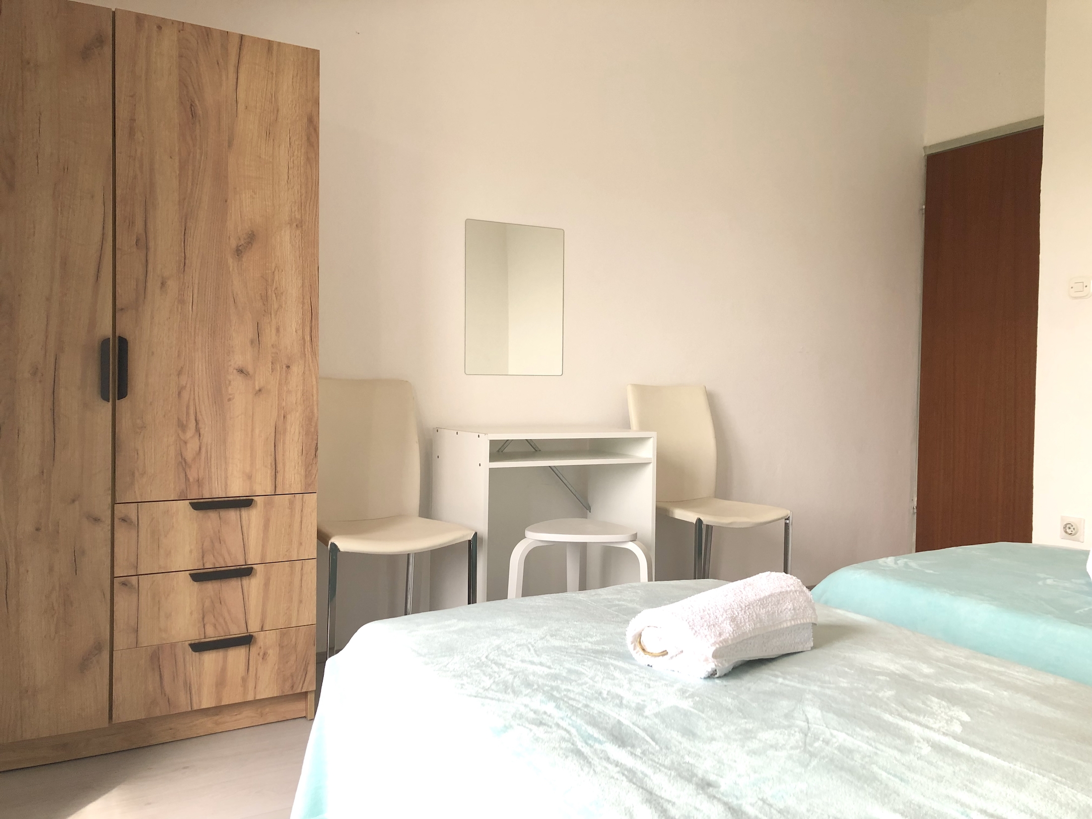 Four bedroom apartment with terrace and sea view Mrljane, Pašman  A-d