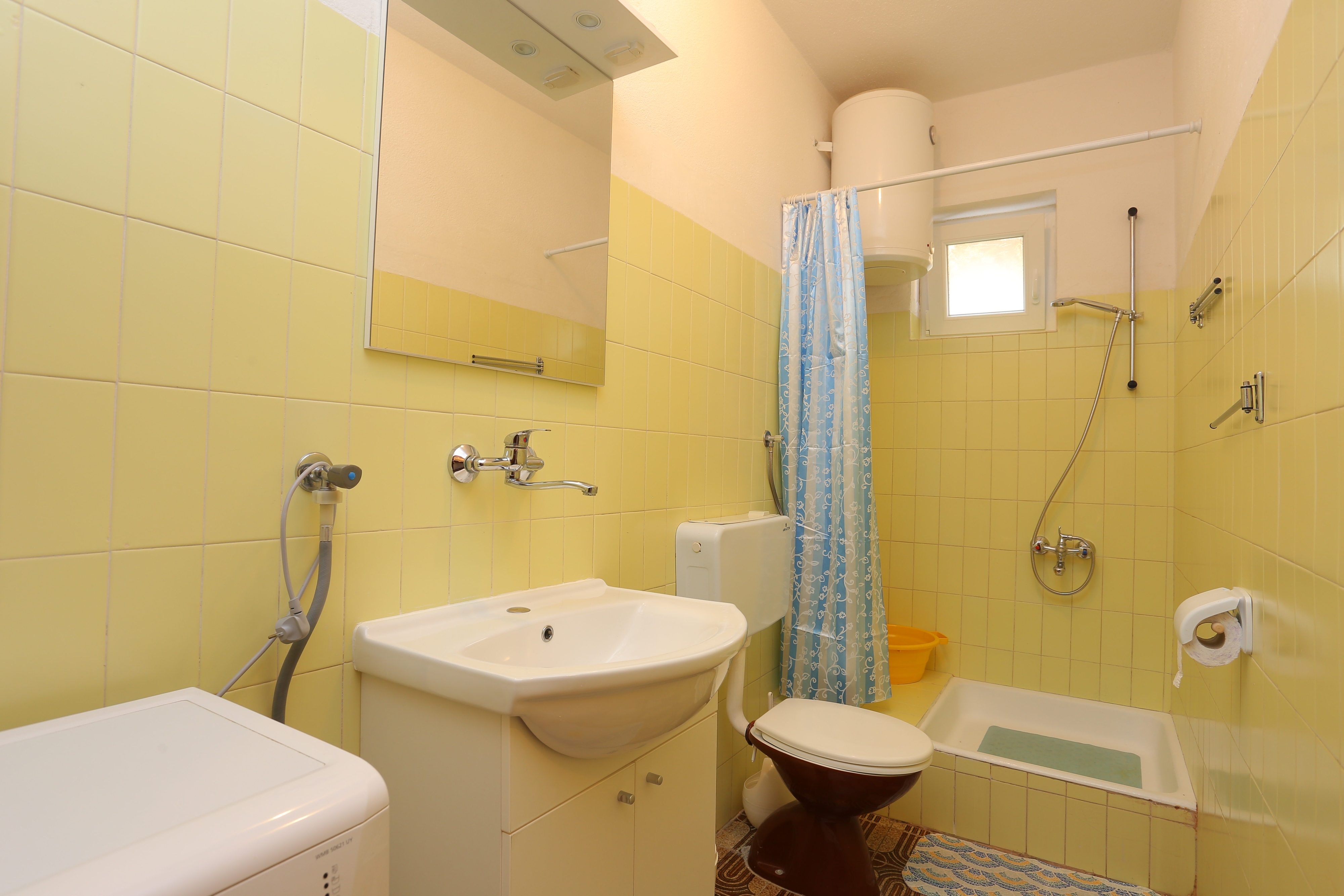 Two bedroom apartment with terrace and sea view Duće, Omiš  A-b
