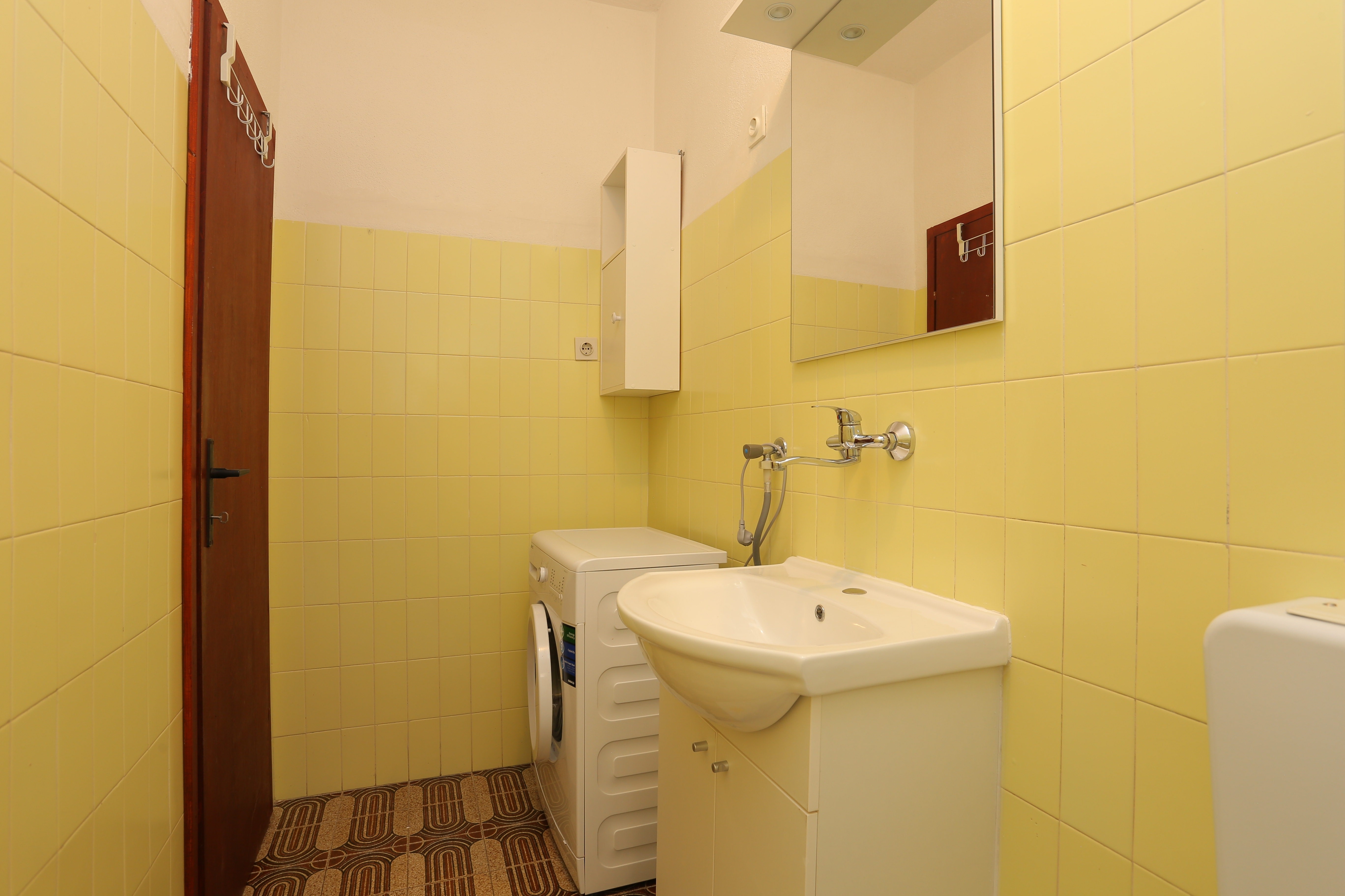 Two bedroom apartment with terrace and sea view Duće, Omiš  A-b