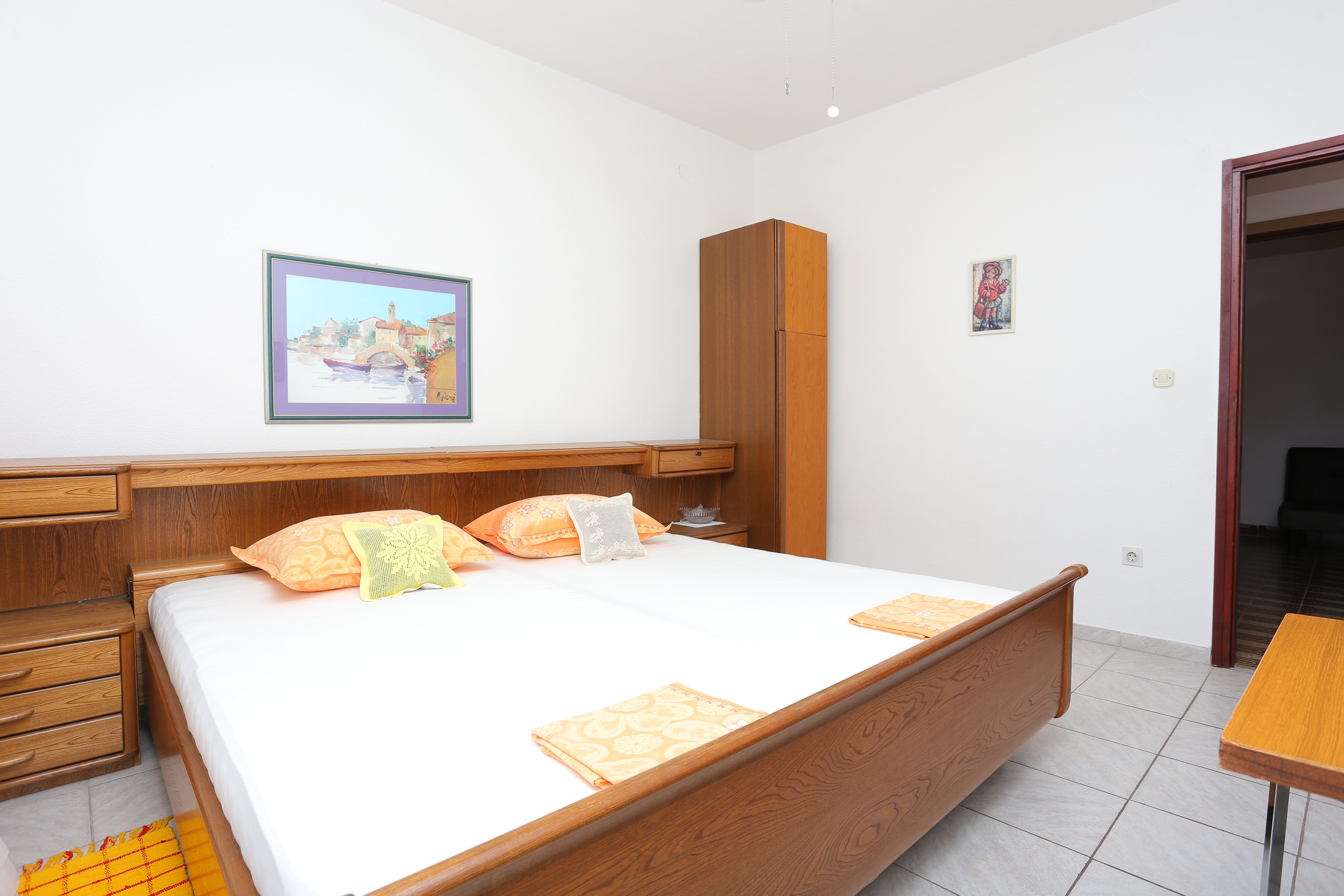 Two bedroom apartment with terrace and sea view Duće, Omiš  A-b