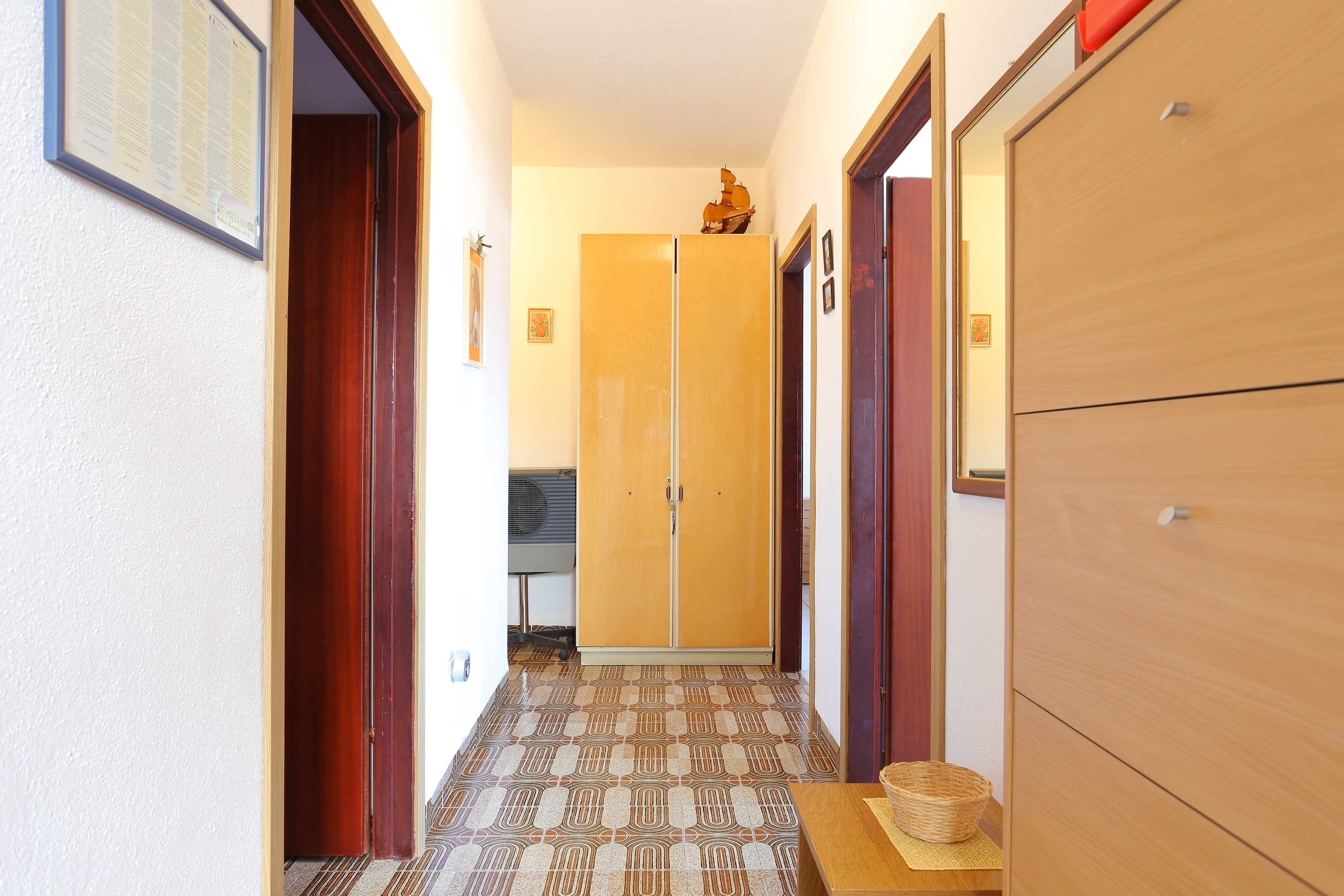 Two bedroom apartment with terrace and sea view Duće, Omiš  A-b