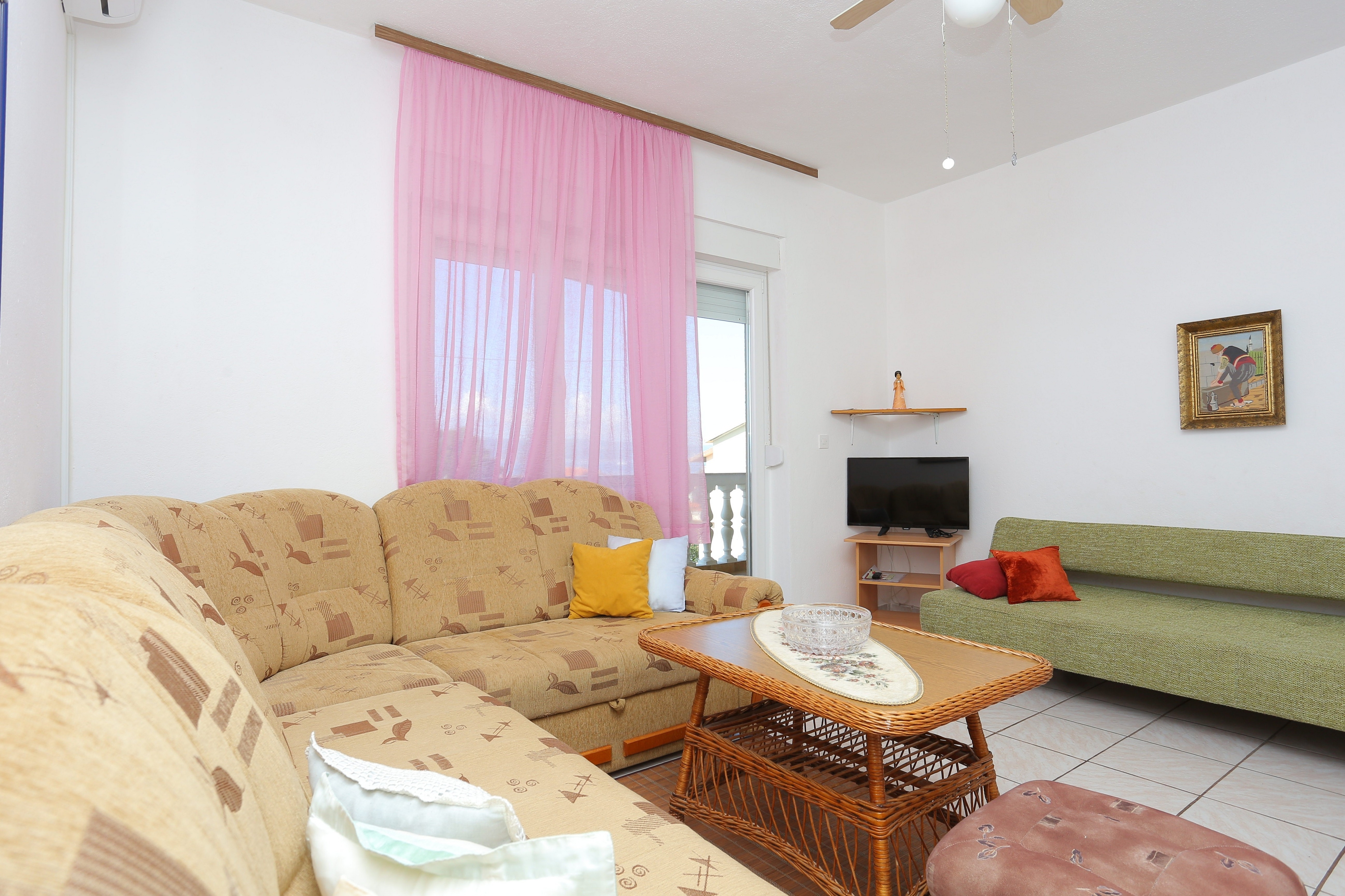 Two bedroom apartment with terrace and sea view Duće, Omiš  A-b