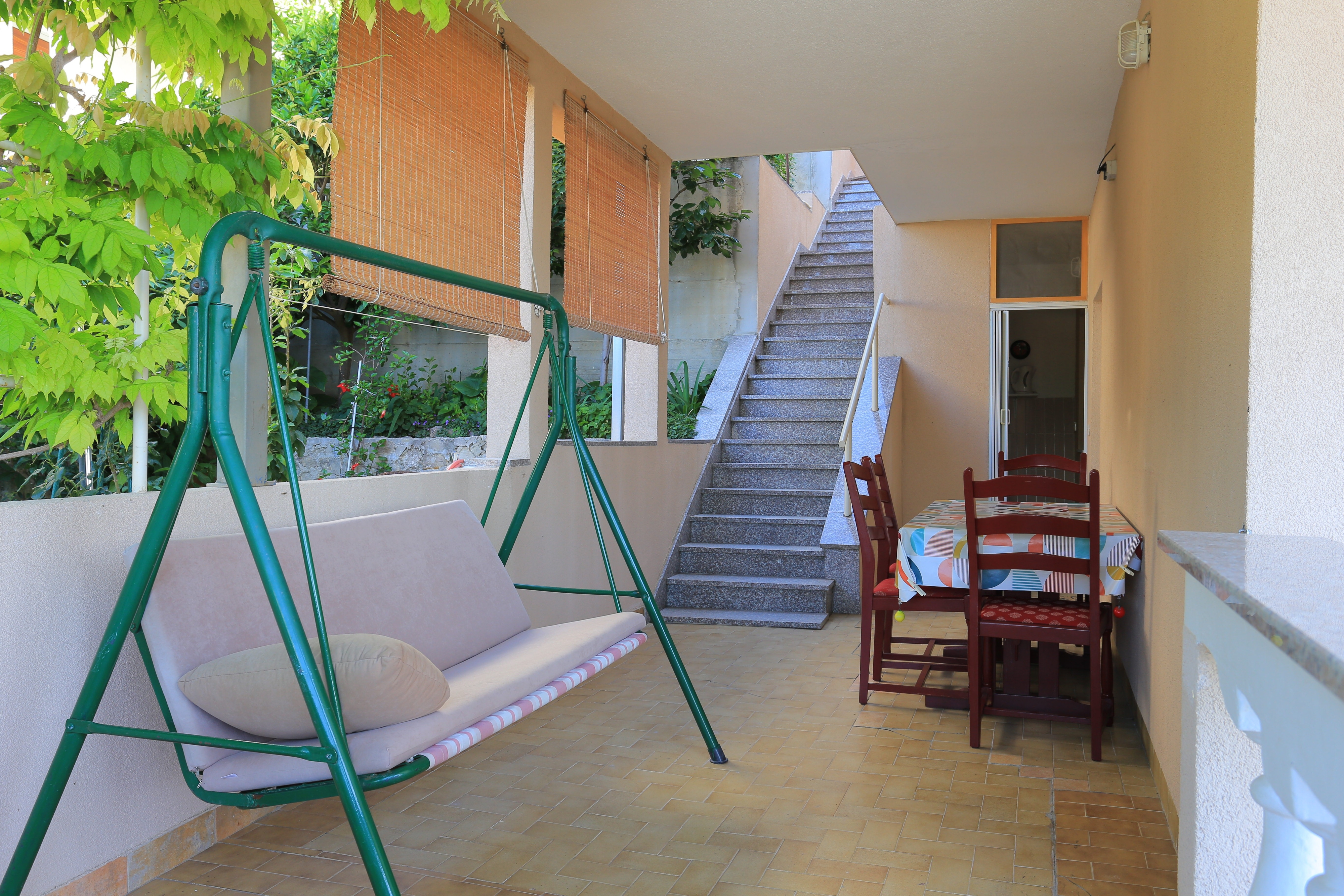 Two bedroom apartment with terrace and sea view Duće, Omiš  A-b