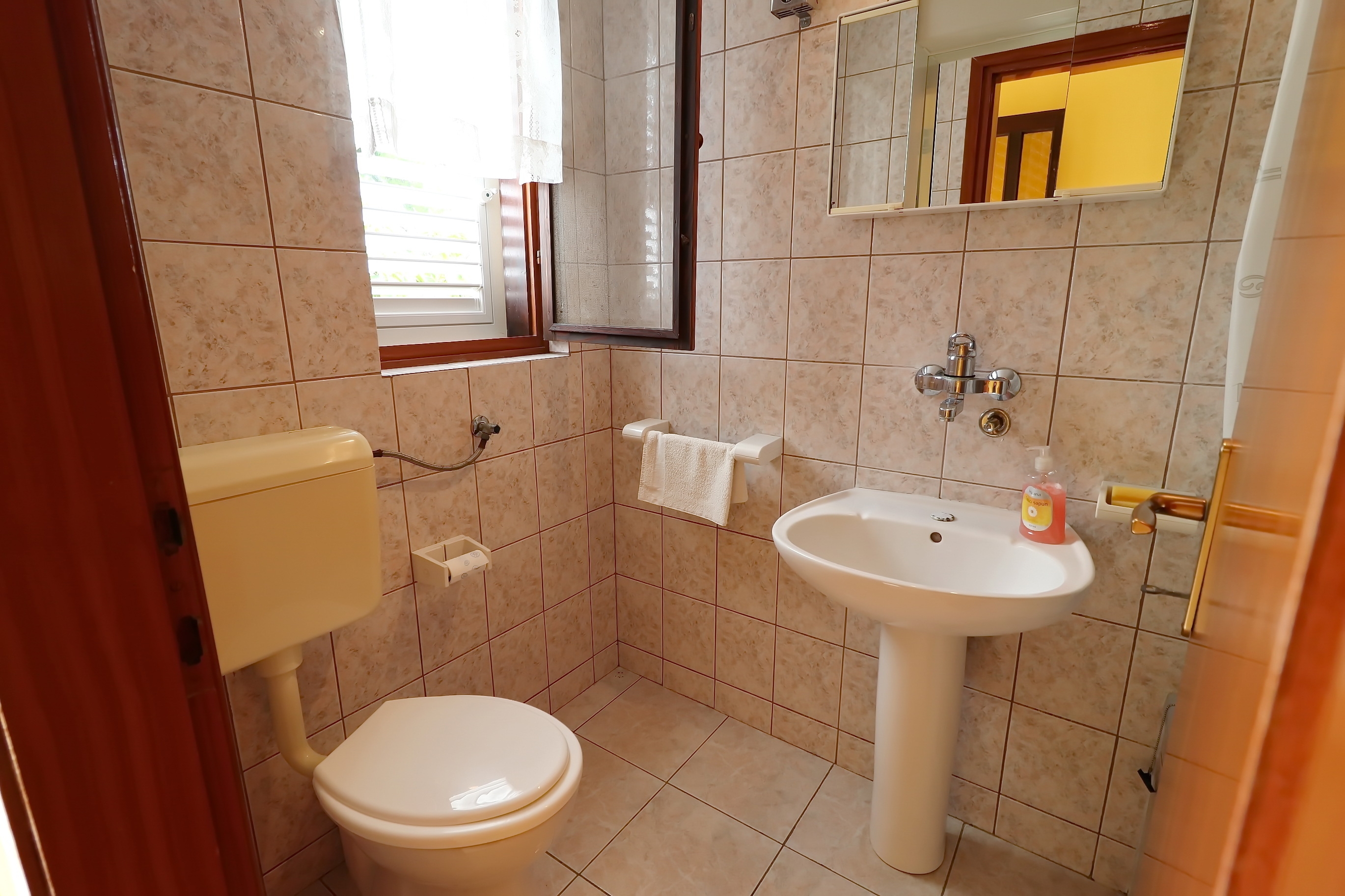 Two bedroom apartment near beach Prižba, Korčula  A-a