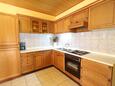 Prižba, Kitchen in the apartment, air condition available and WiFi.