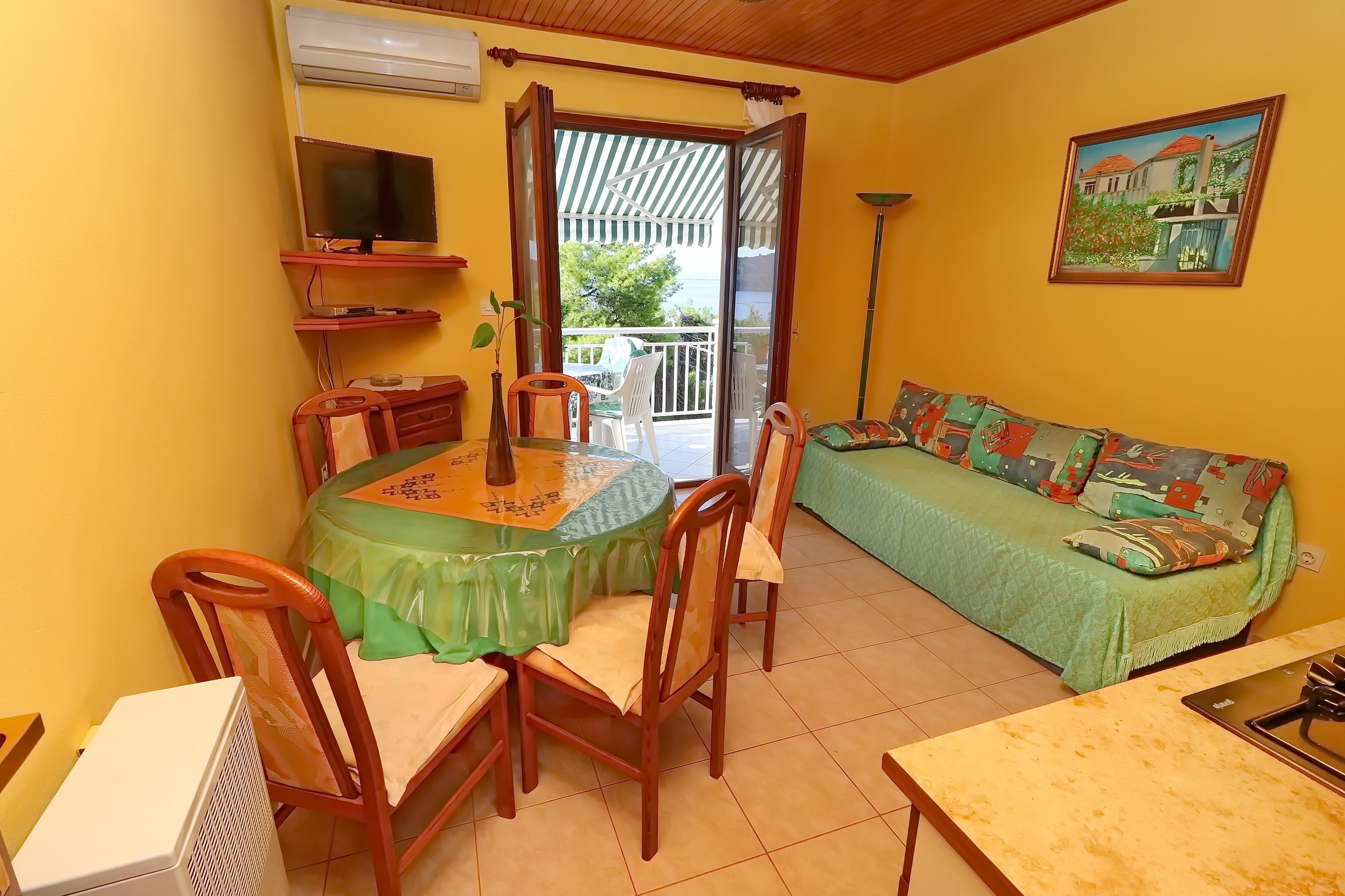 One bedroom apartment near beach Prižba, Korčula (A-20862-b)