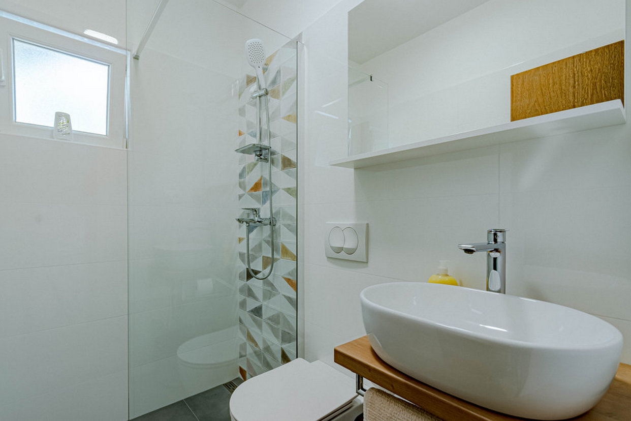 Three bedroom apartment near beach Prigradica, Korčula  A-a