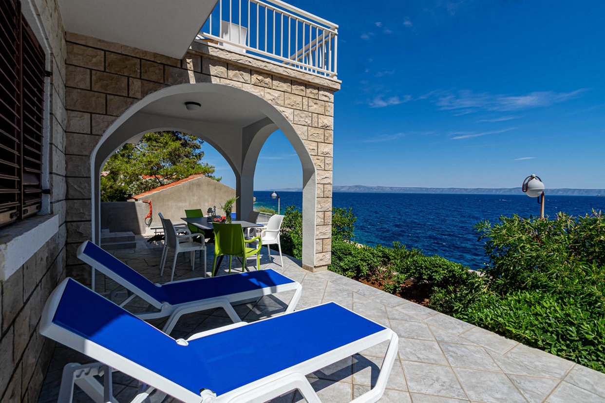 Three bedroom apartment near beach Prigradica, Korčula (A-20871-a) Three bedroom apartment near beach Prigradica, Korčula (A-20871-a)