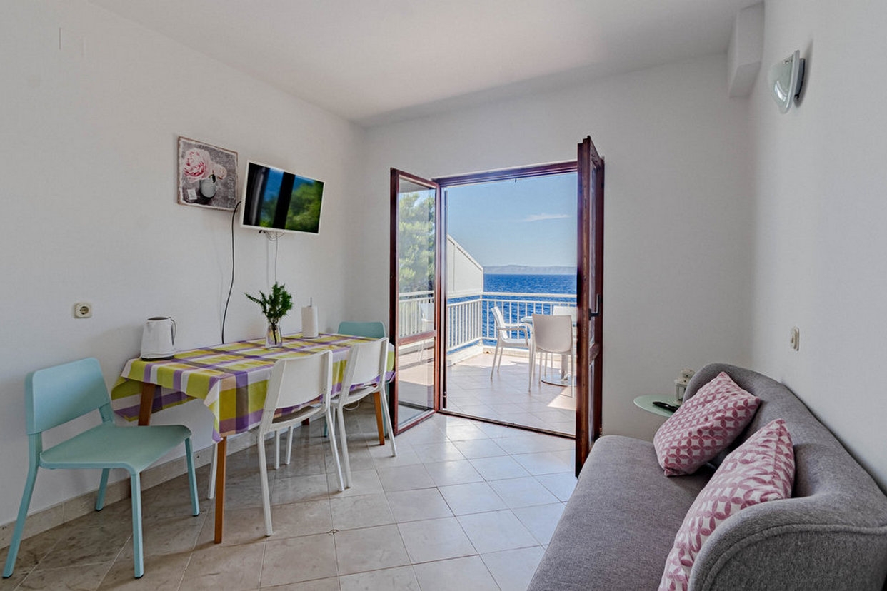 Two bedroom apartment near beach Prigradica, Korčula (A-20871-b) Two bedroom apartment near beach Prigradica, Korčula (A-20871-b)